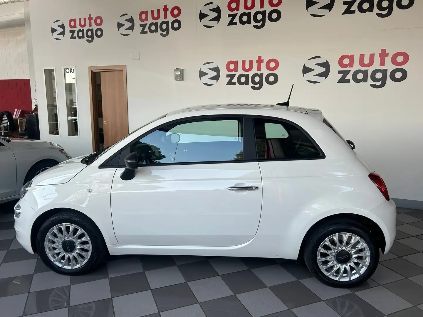 Fiat 500 1.0 hybrid Dolcevita 70cv Bianco - 2