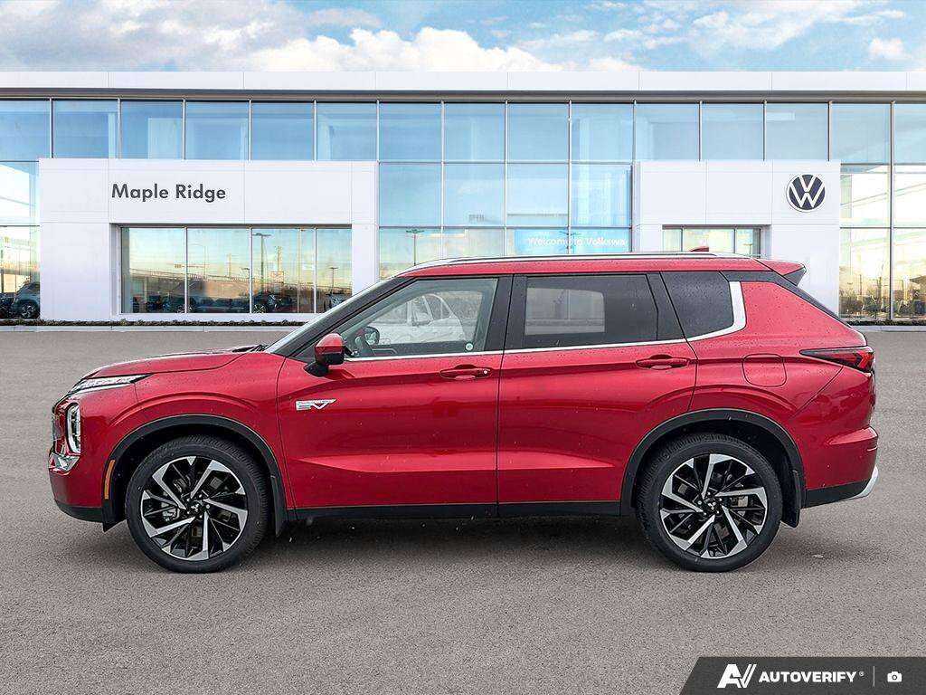 used 2025 Mitsubishi Outlander car, priced at $50,745