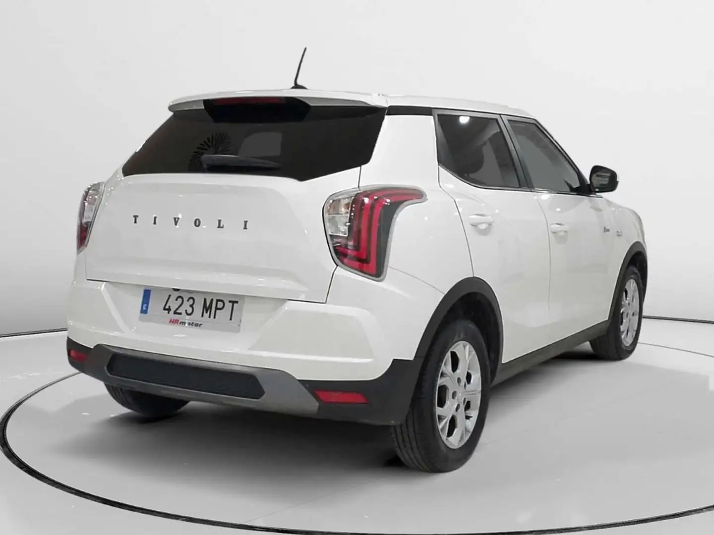SsangYong Tivoli G15 Urban Plus LP 4x2 Blanco - 2