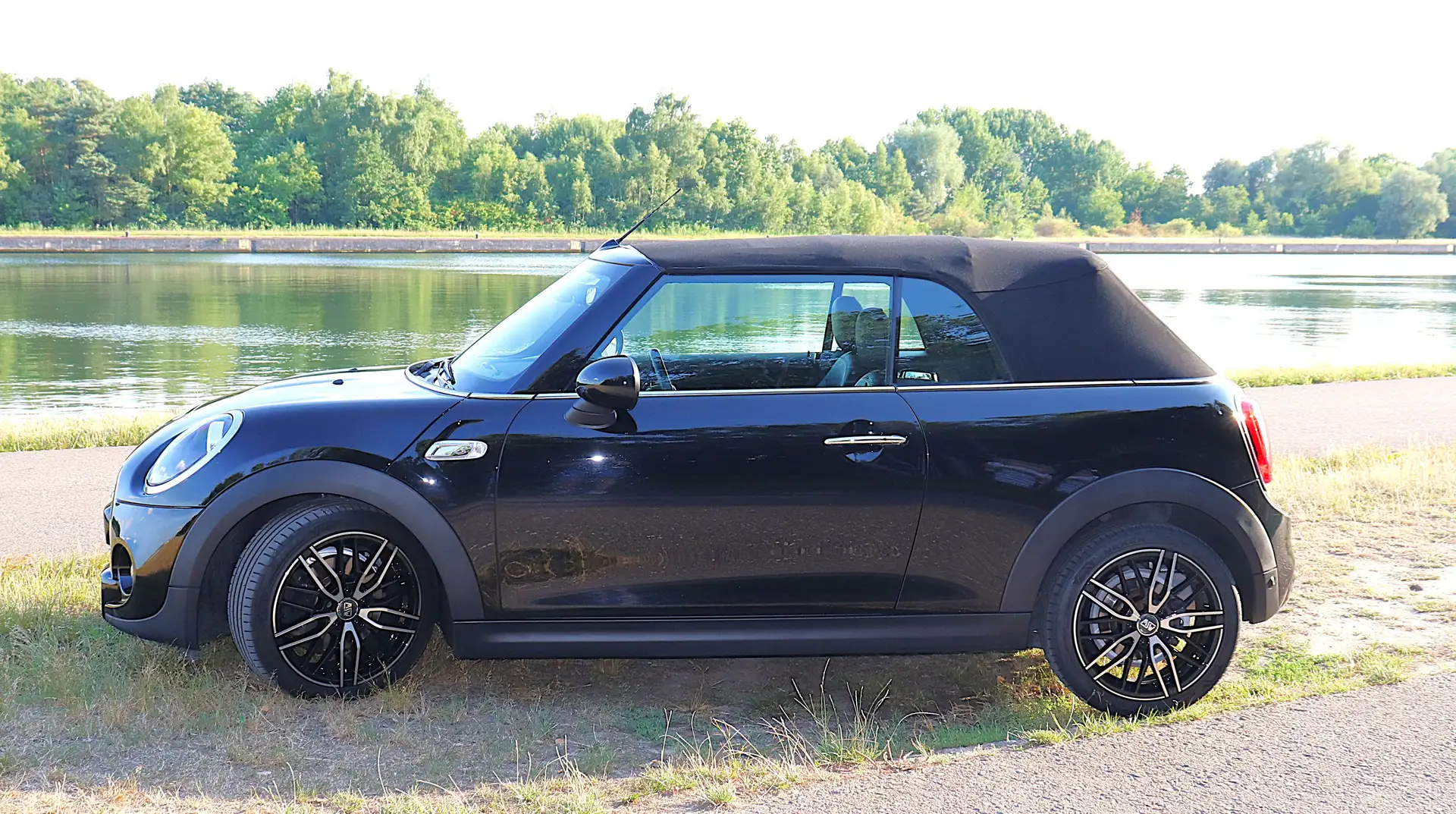 MINI Cooper S Cabrio Mini Cooper S Cabrio Aut. Negru - 1