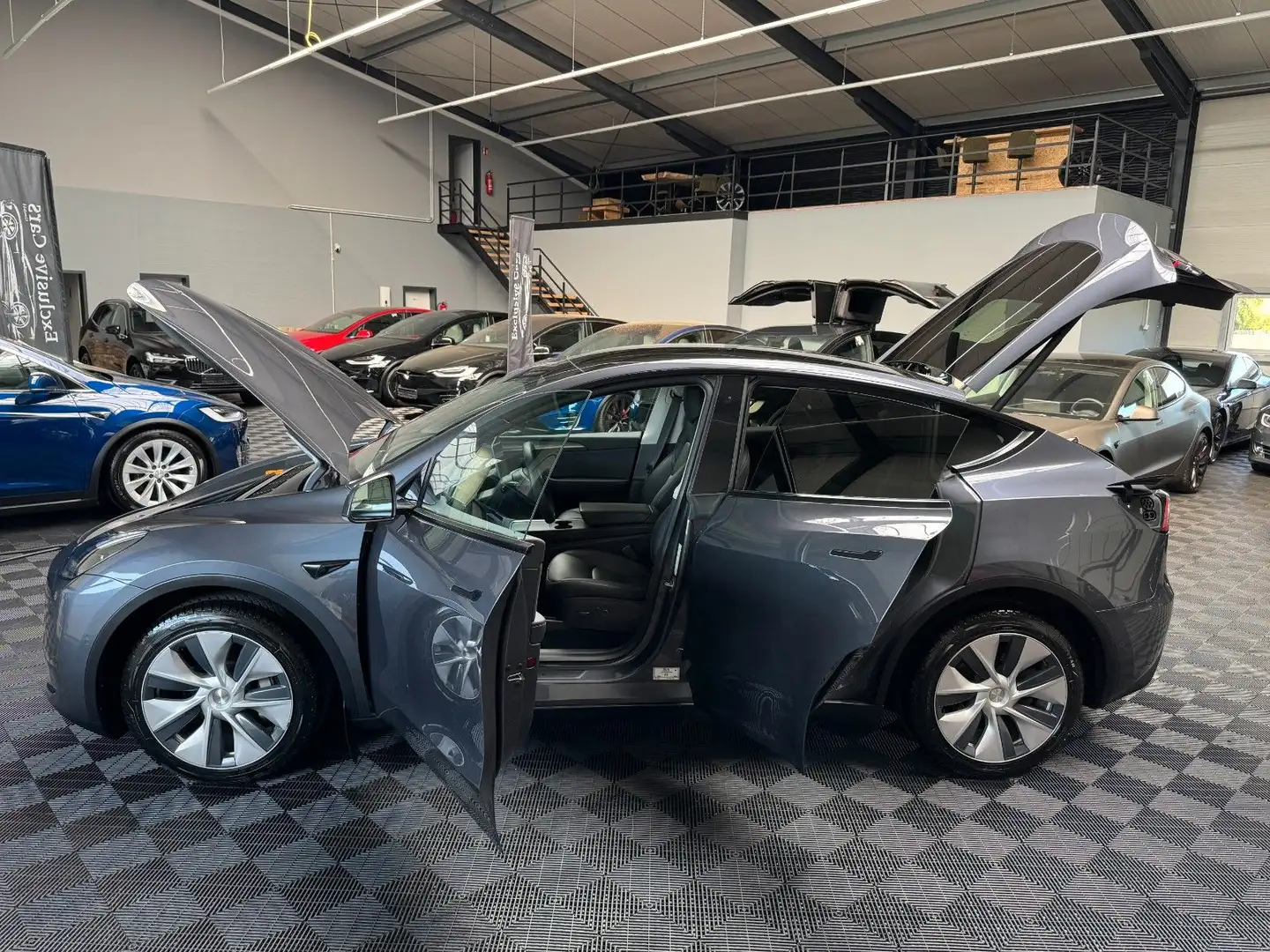 Tesla Model Y MODEL Y LONG RANGE | INTEL ATOM | AP HW 3.0 | Grau - 2