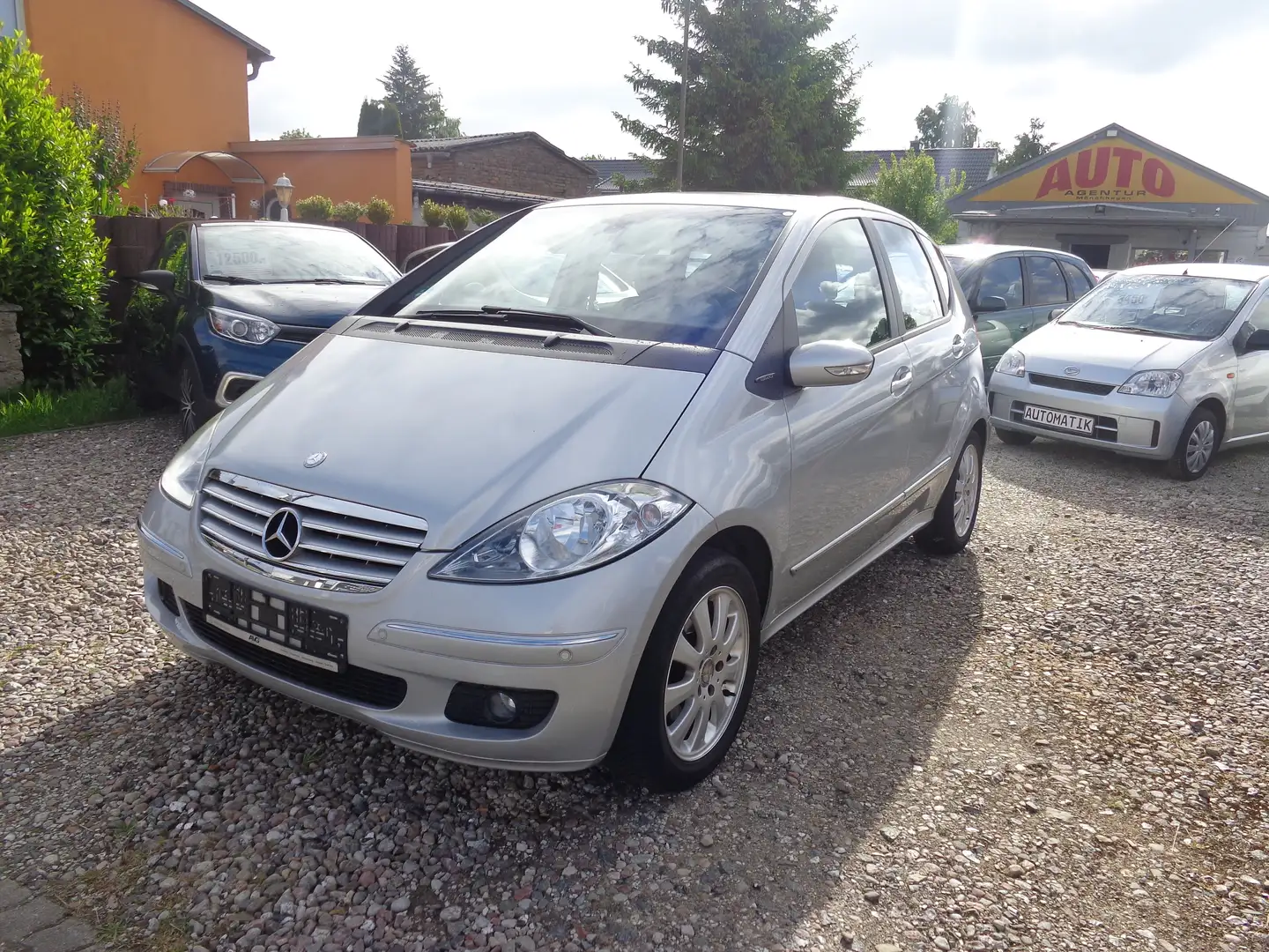 Mercedes-Benz A 200 Elegance Gümüş rengi - 1