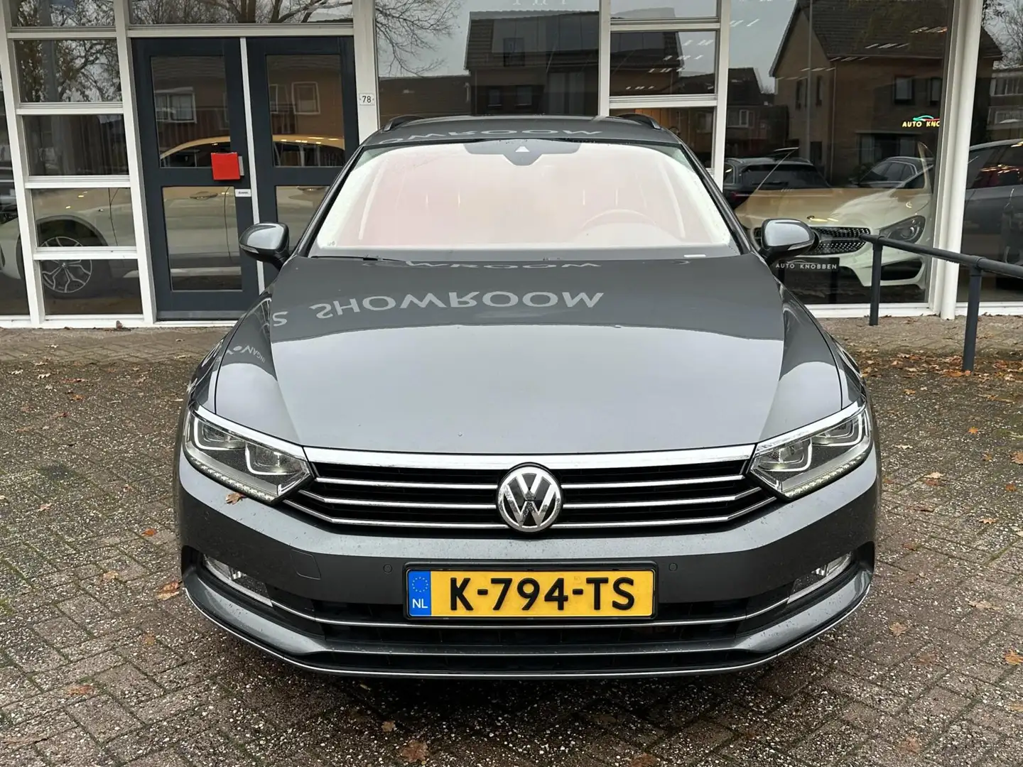 Volkswagen Passat Variant 2.0 TDI Business Edition R Climat, Navi, Pdc, LM.. Gris - 2