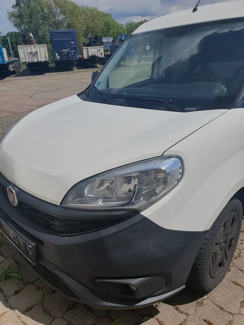 Fiat Doblo Cargo MAXI XL Wit - 1