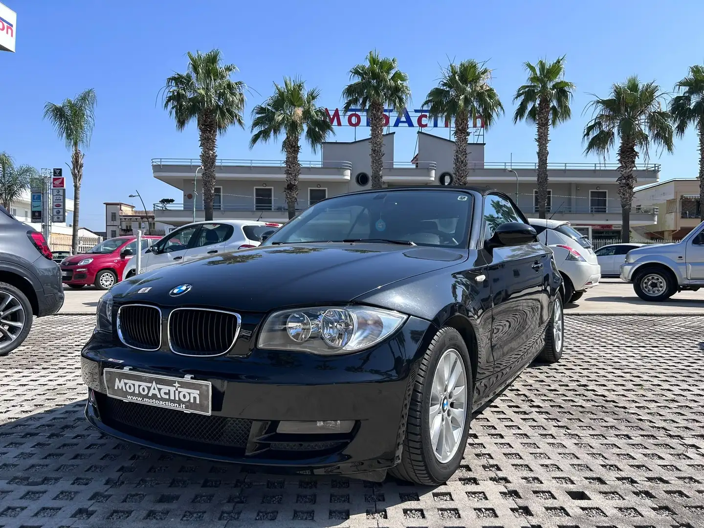 BMW 118 d Cabrio 2.0 Attiva 143cv Nero - 1