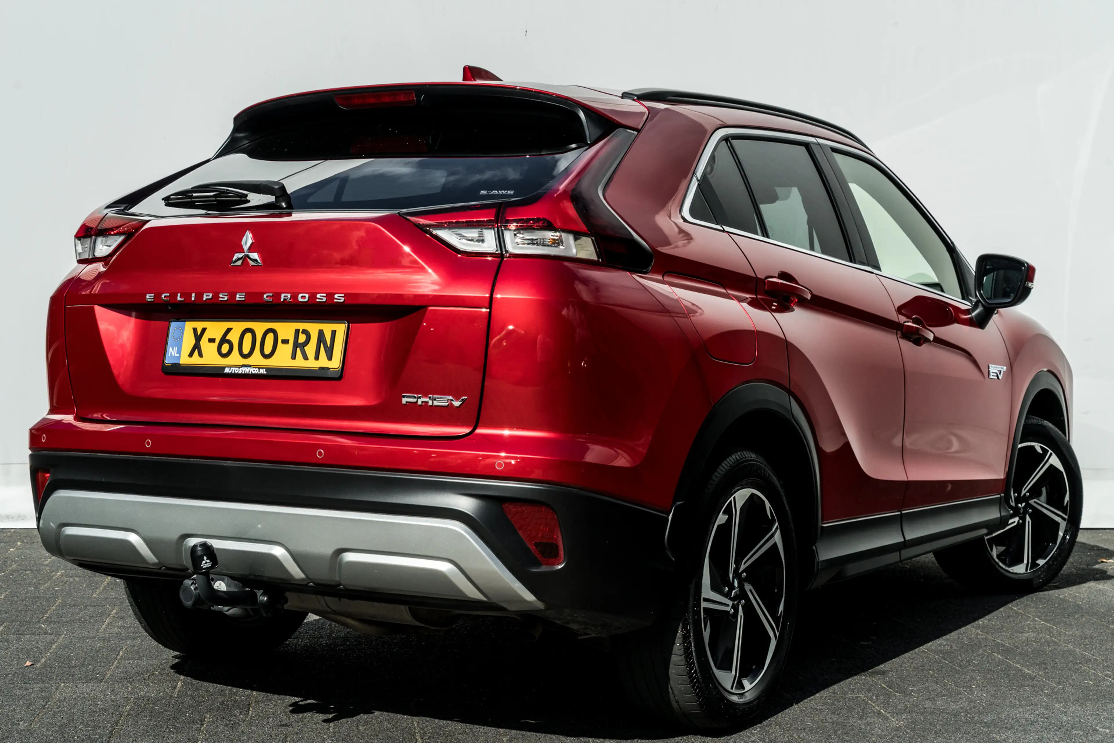 Mitsubishi Eclipse Cross 2.4 PHEV Intense+ | Trekhaak | 18 inch LMV | Keyle — photo 6