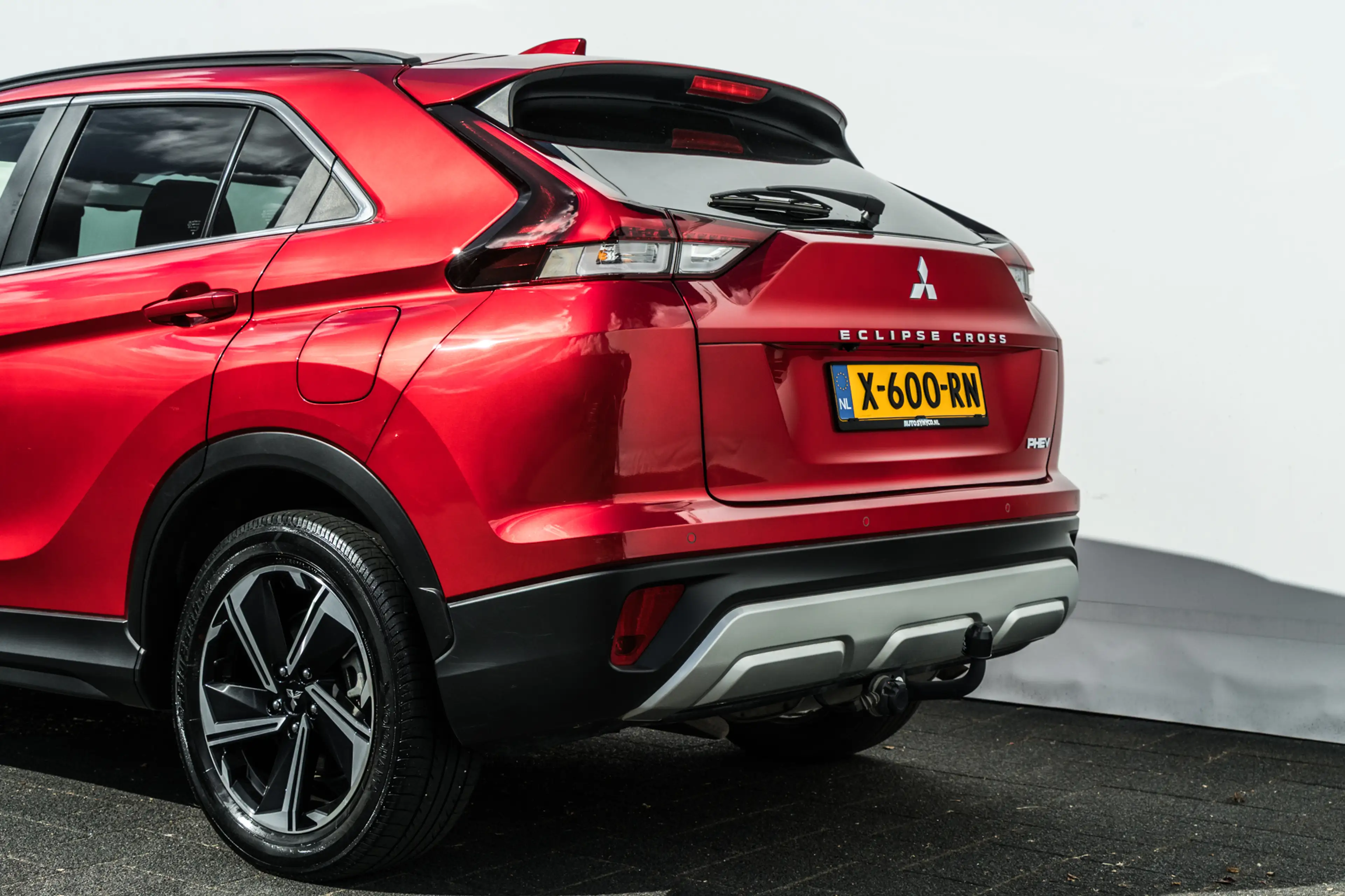 Mitsubishi Eclipse Cross 2.4 PHEV Intense+ | Trekhaak | 18 inch LMV | Keyle — photo 22