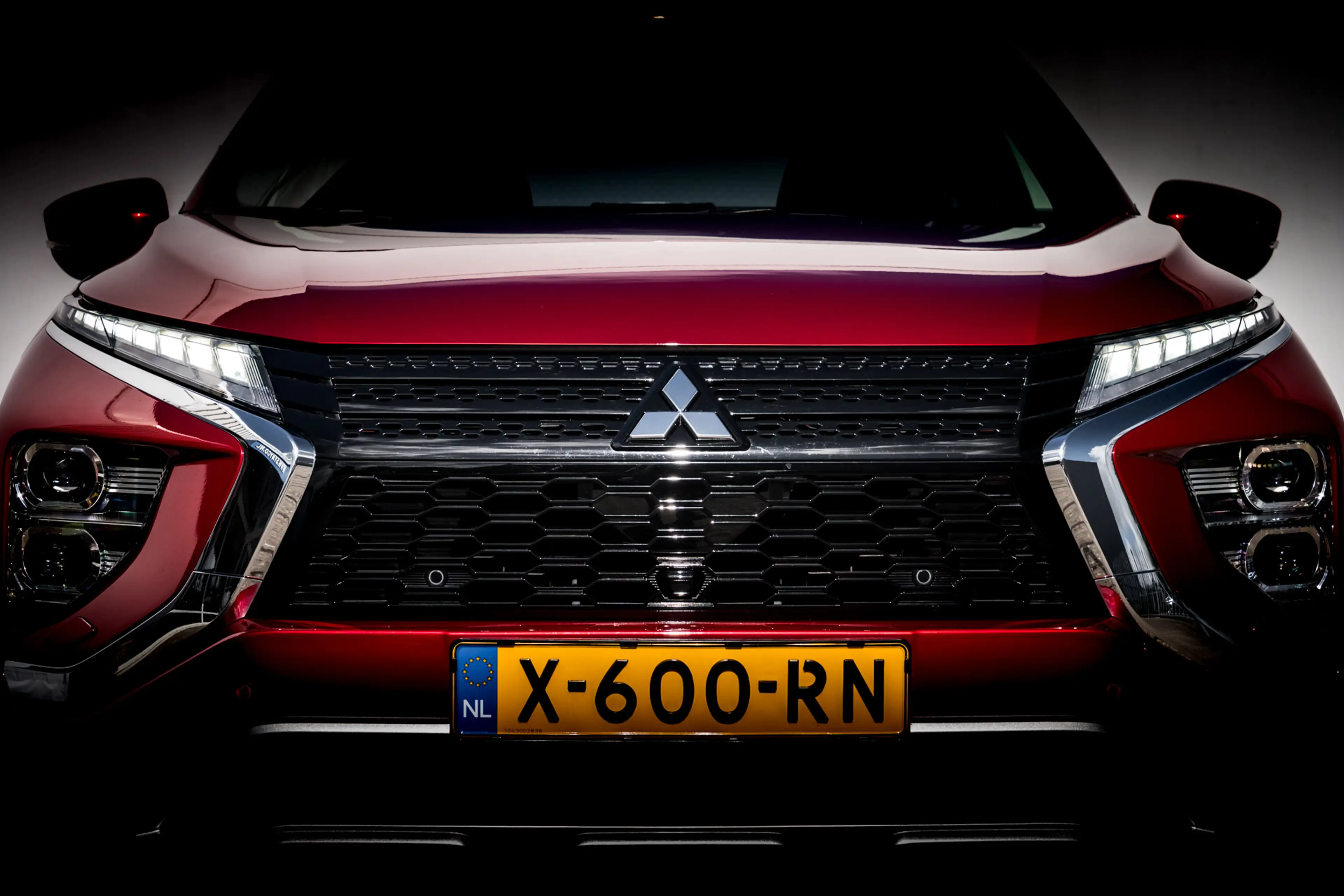 Mitsubishi Eclipse Cross 2.4 PHEV Intense+ | Trekhaak | 18 inch LMV | Keyle — photo 26