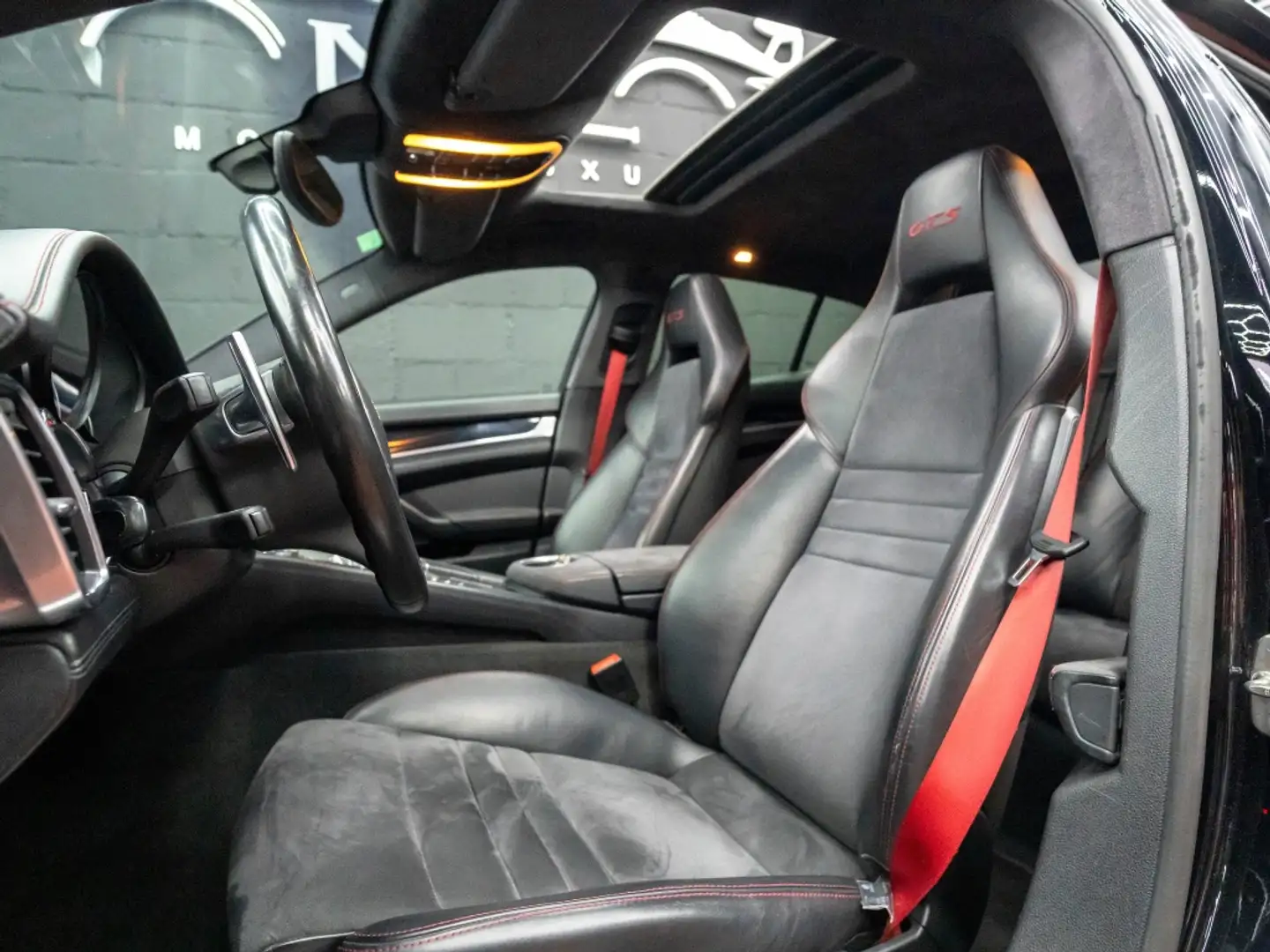Porsche Panamera GTS Aut. Noir - 2