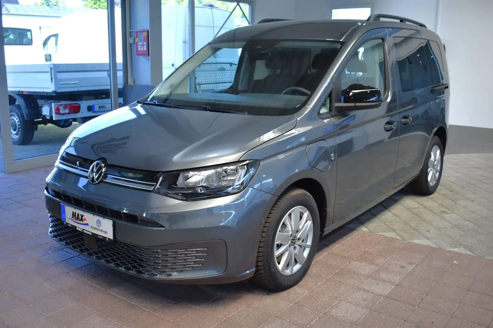 Volkswagen Caddy Life 1.5 eHybrid eUPE EUR 53.740.00 Grau - 2