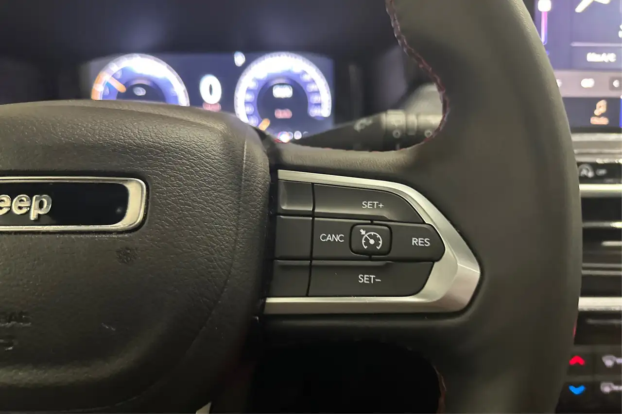 Jeep Compass снимка Jeep Compass