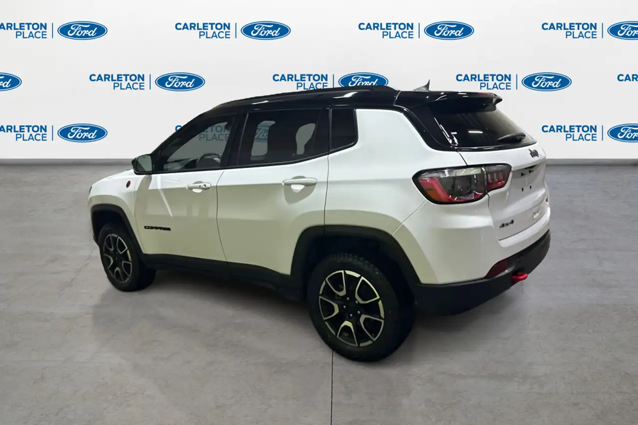 Jeep Compass снимка Jeep Compass