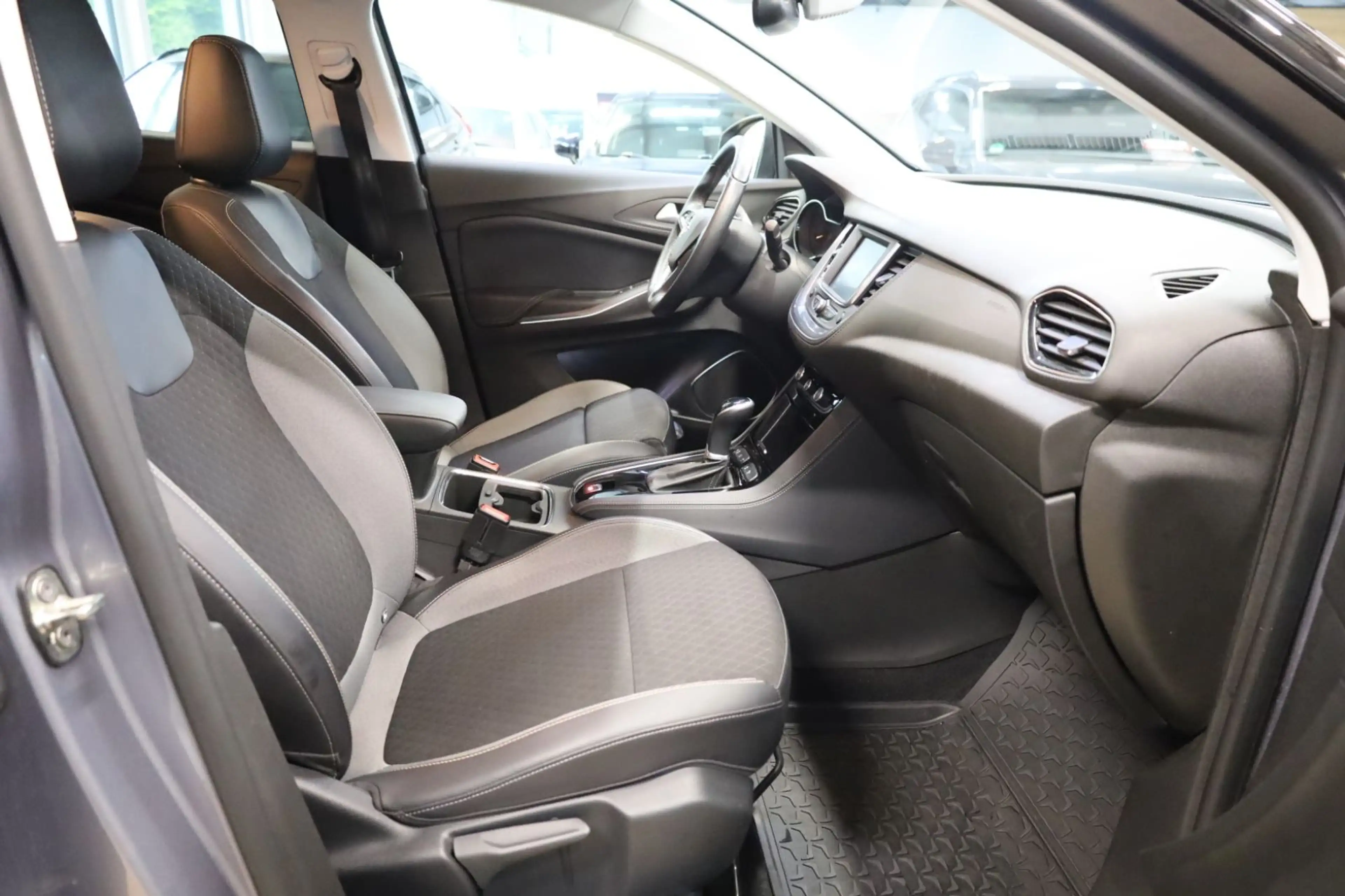 Opel Grandland X Innovation/1Hd/AHK /Kamera — photo 10