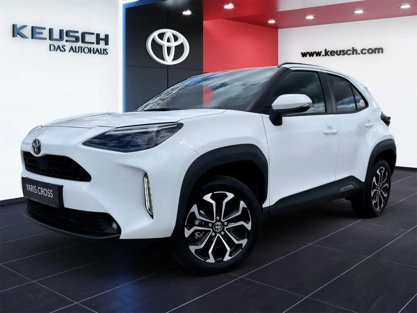 Toyota Yaris Cross 1,5 l 4x2 Hybrid ActiveDrive + Safety Blanc - 2