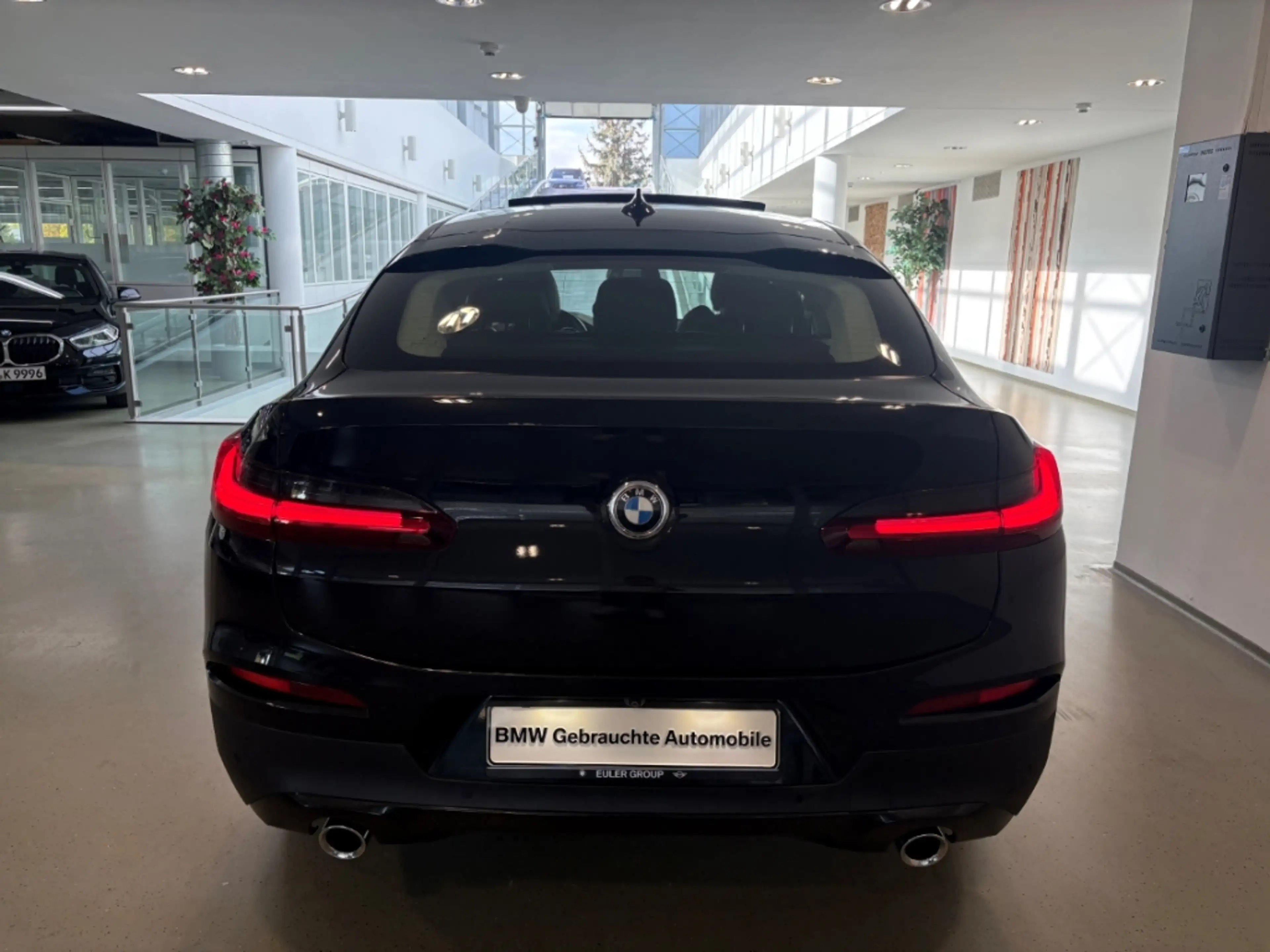BMW X4 xDrive 20i AD El. Panodach Panorama Navi Memory Si — photo 4