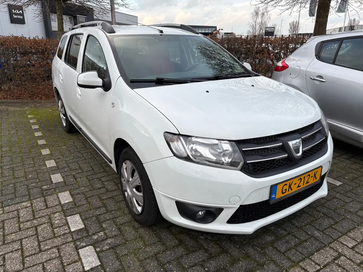 Dacia Logan MCV 0.9 TCe Lauréate 90PK! NL AUTO NAP! Airco l Cr Wit - 2