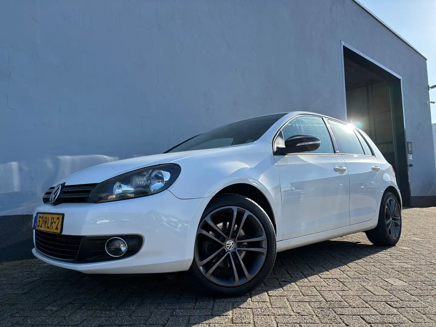Volkswagen Golf 1.2 TSI Style BlueMotion - Elek. Kantel/Schuif Weiß - 1