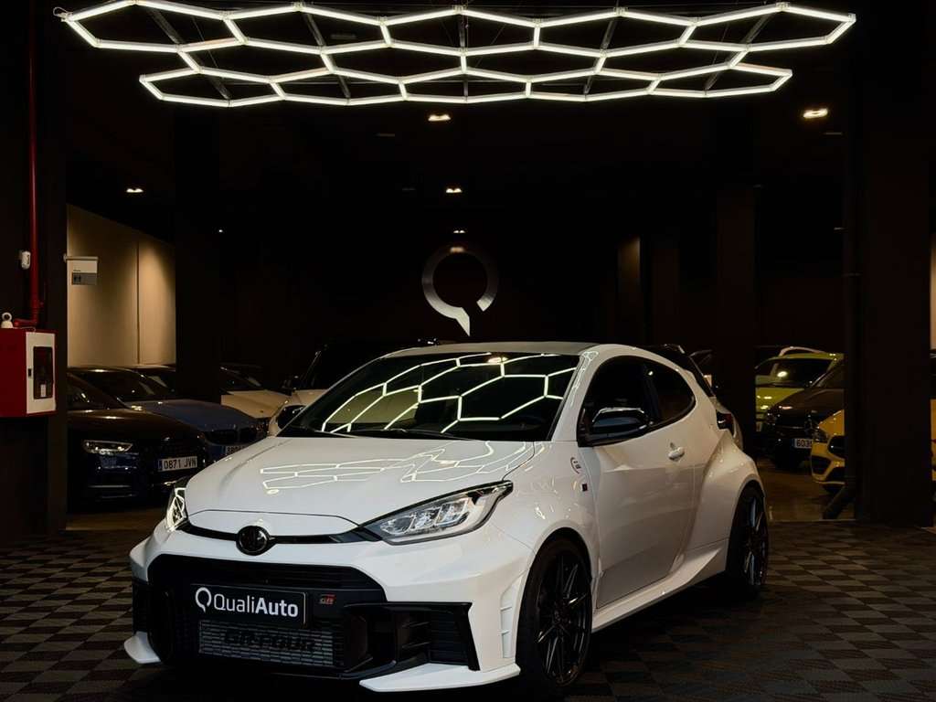 Toyota Yaris 1.6T 276 MANUAL RZ - foto 1