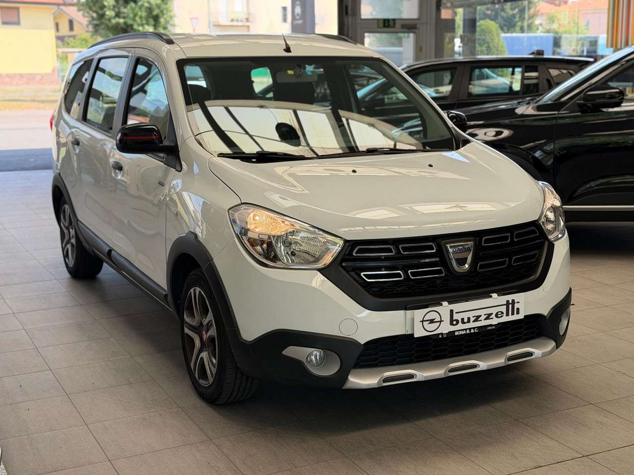 Dacia Lodgy Stepway 1.6 Techroad GPL 110cv 7 POSTI