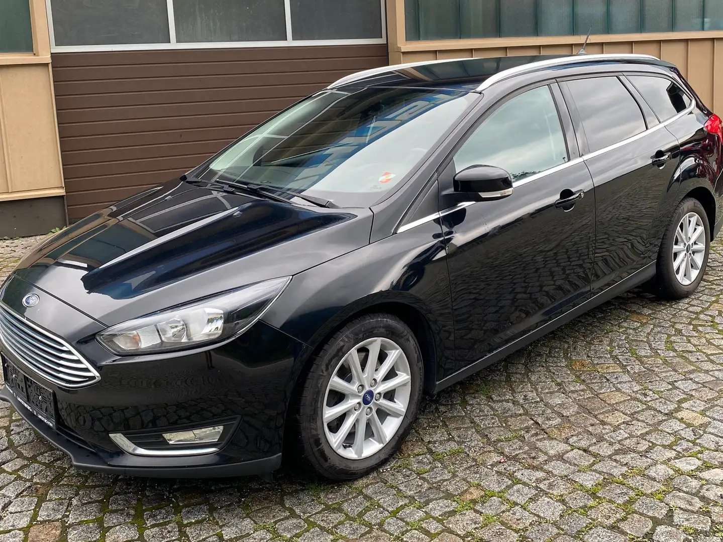 Ford Focus Traveller 2,0 TDCi Titanium PowerShift Noir - 2