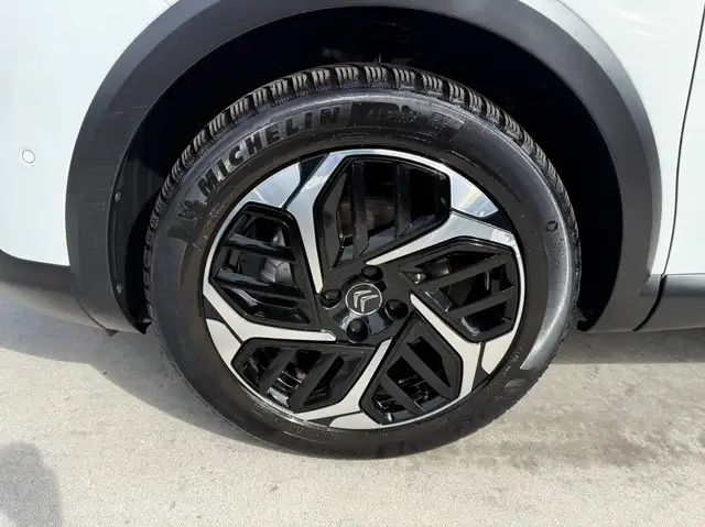 Citroen C4 view 12