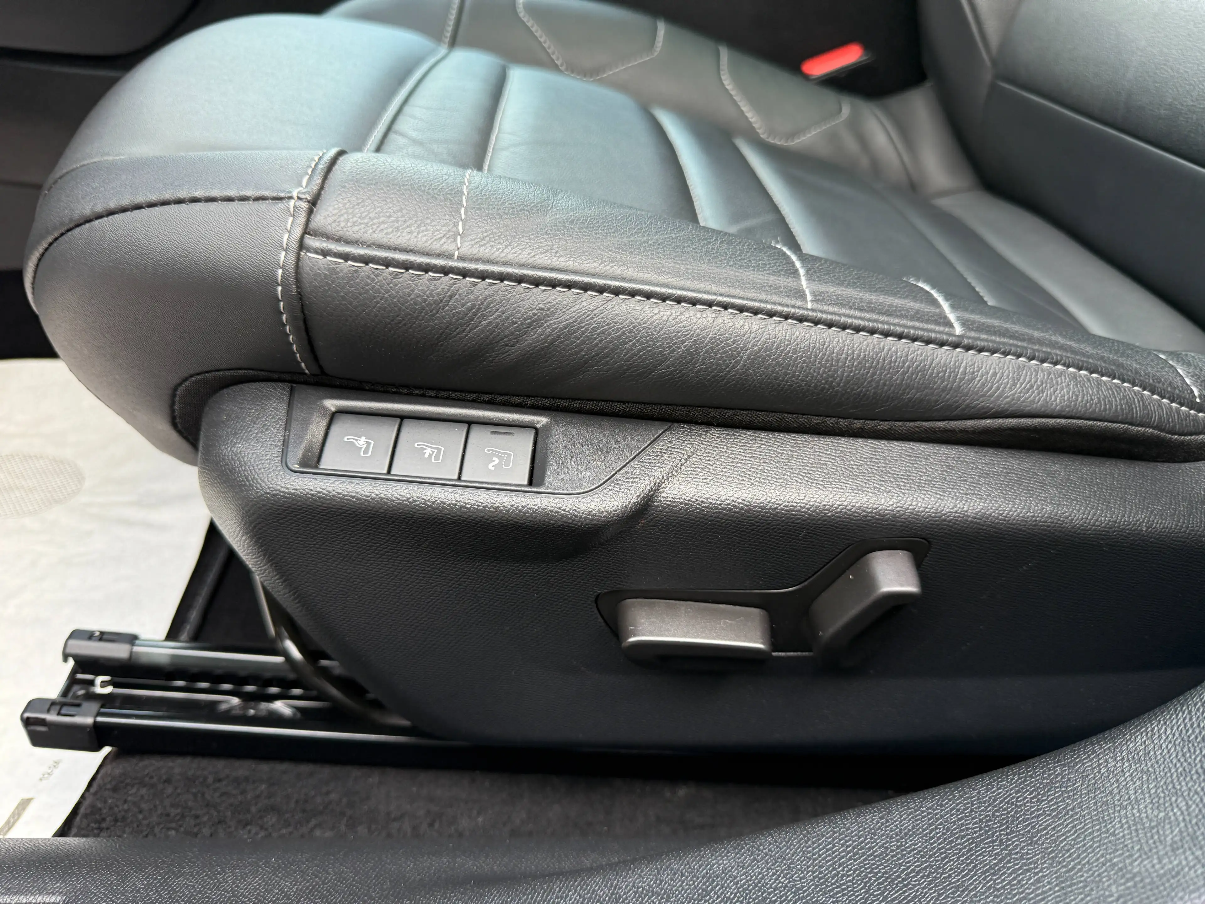 Citroen C4 1.2i 130PK 5-DEURS AUTOMAAT NAVIGATIE LEDER 360 CAMERA OPENDAK HEAD-UP CARPLAY — photo 15