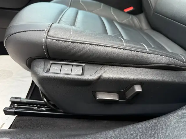 Citroen C4 view 15