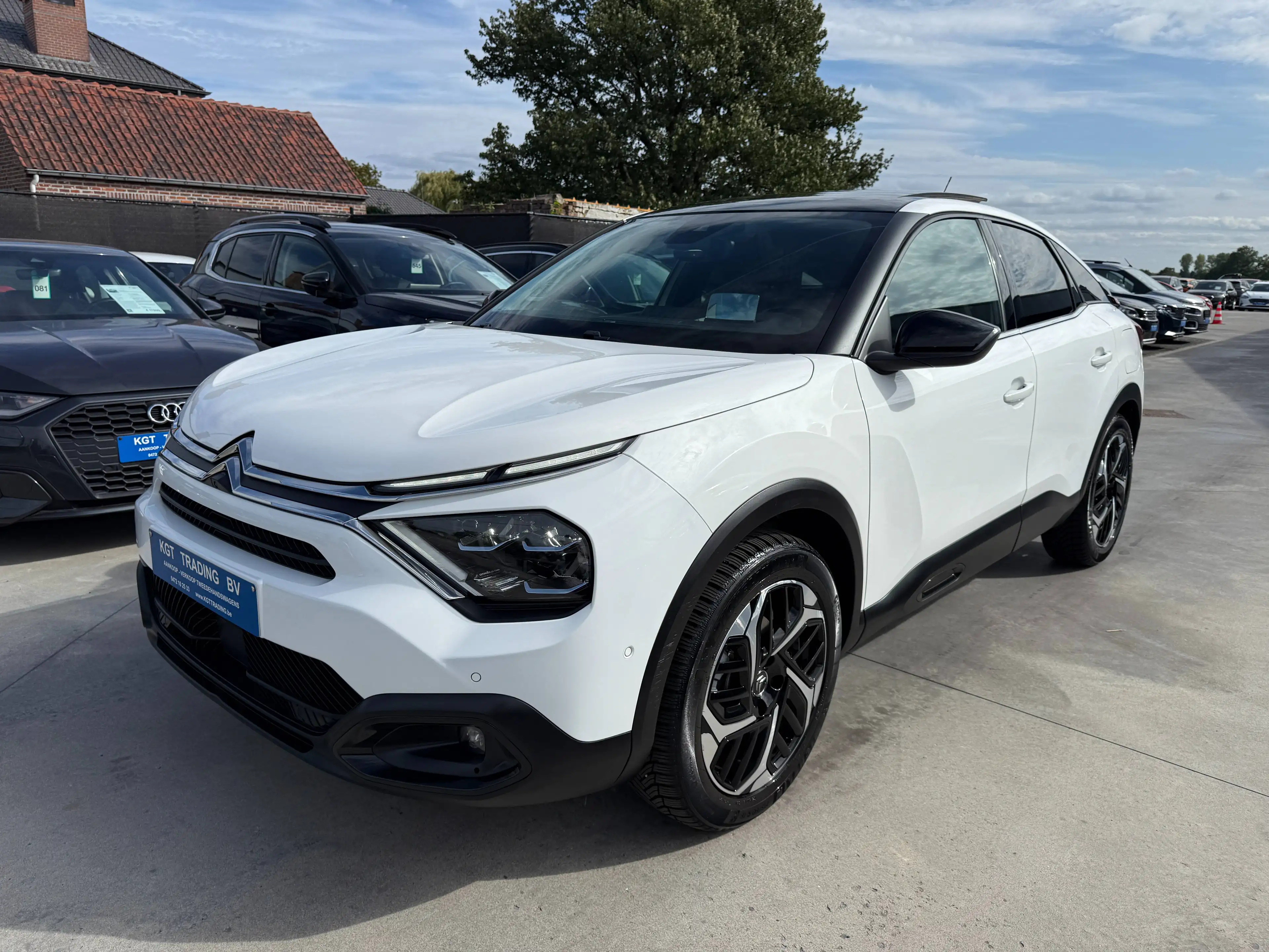 Citroen C4 1.2i 130PK 5-DEURS AUTOMAAT NAVIGATIE LEDER 360 CAMERA OPENDAK HEAD-UP CARPLAY — photo 9