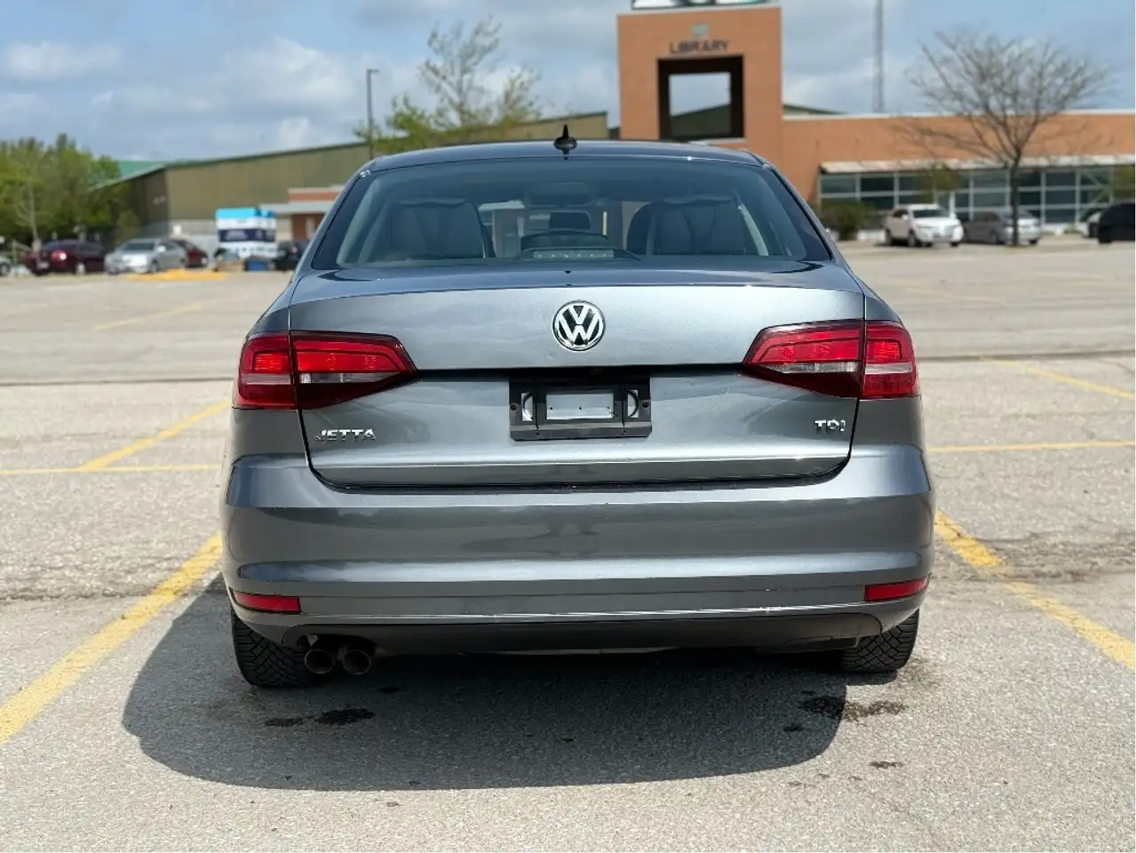 Volkswagen Jetta снимка Volkswagen Jetta