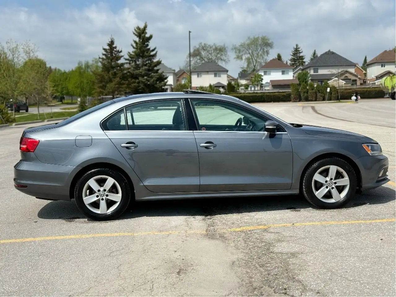 Volkswagen Jetta снимка Volkswagen Jetta