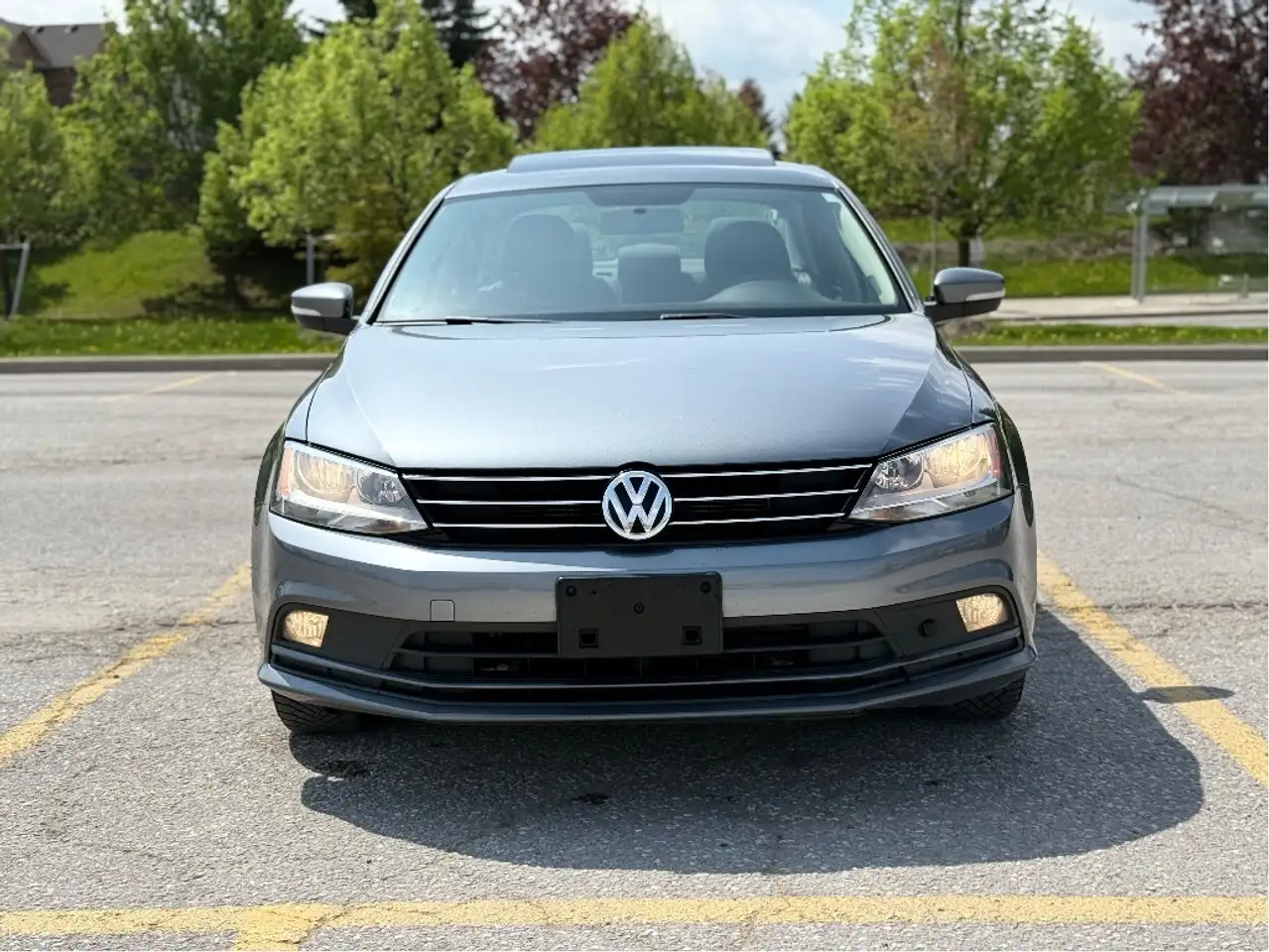 Volkswagen Jetta снимка Volkswagen Jetta
