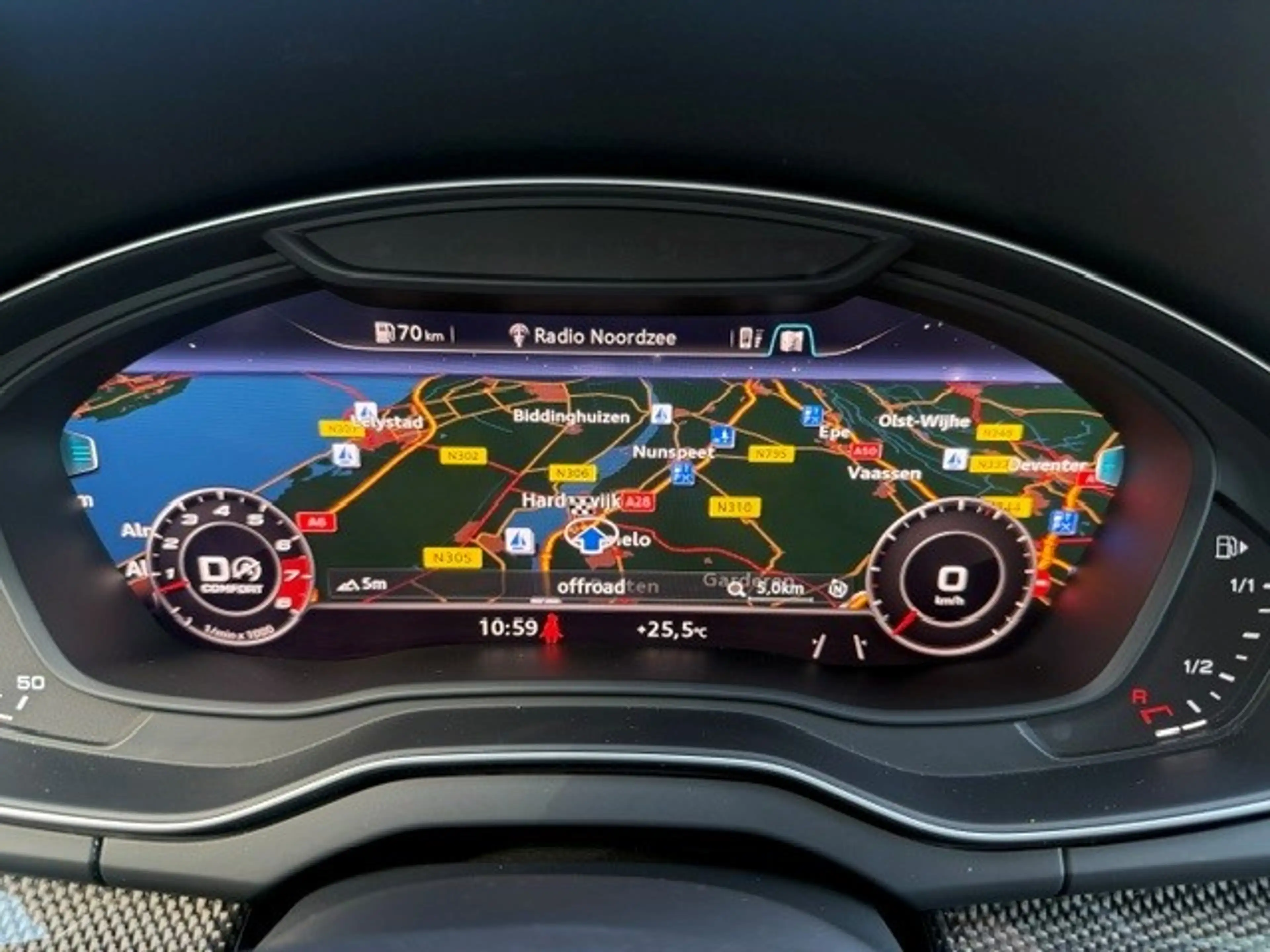 Audi SQ5 3.0 TFSI SQ5 quattro Pro Line Plus Carplay Pano Vi — photo 7