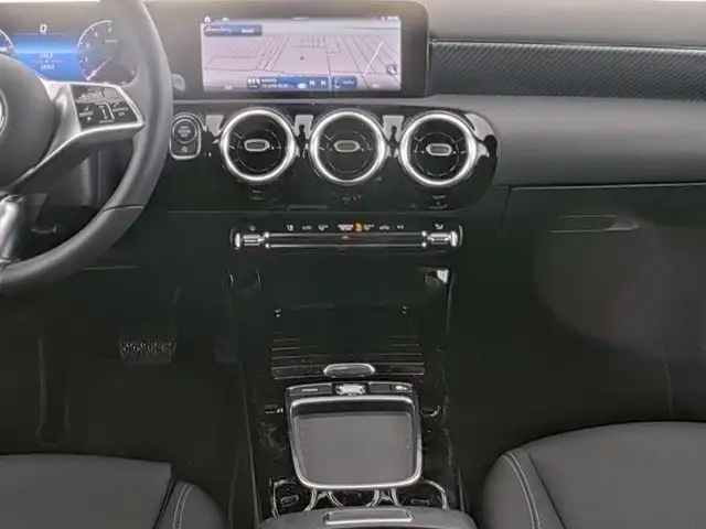 Mercedes-Benz A-Class view 8