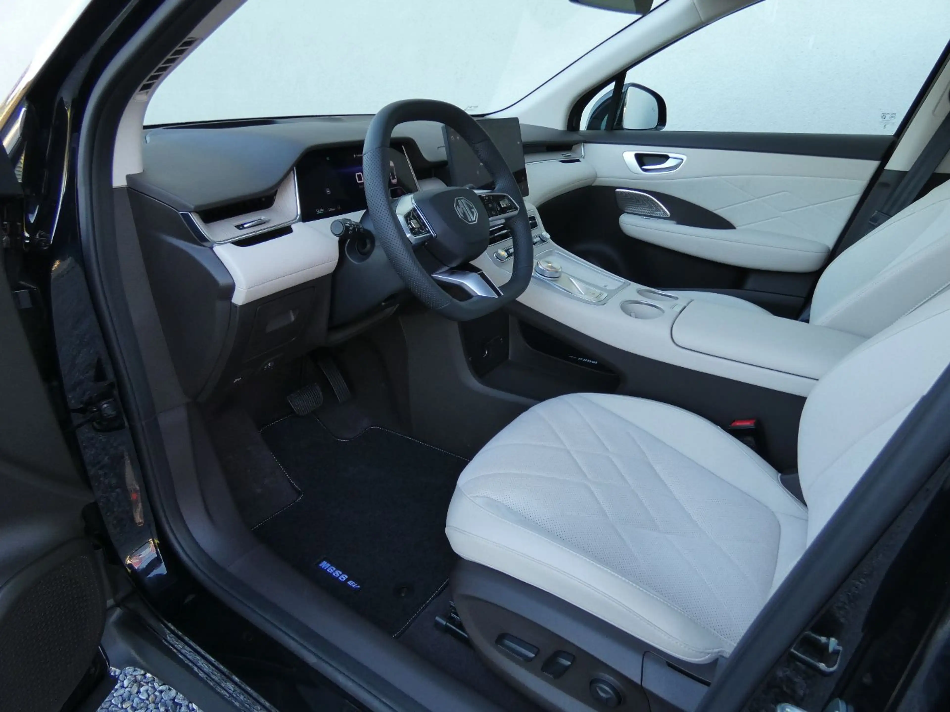 MG MGS6 EV Luxury 4WD +360°+HUD+LED+20Zoll+LRH — photo 12