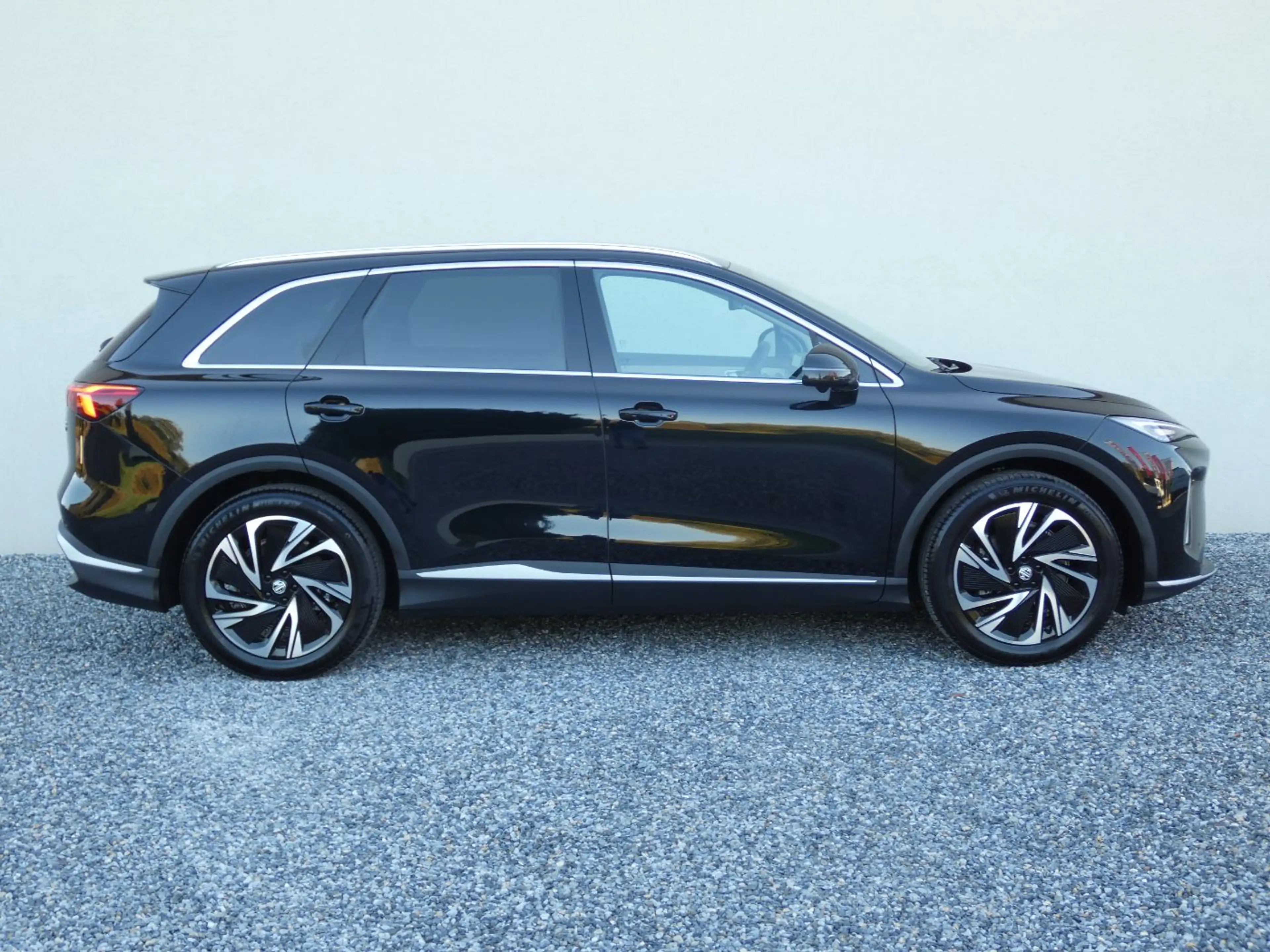 MG MGS6 EV Luxury 4WD +360°+HUD+LED+20Zoll+LRH — photo 5