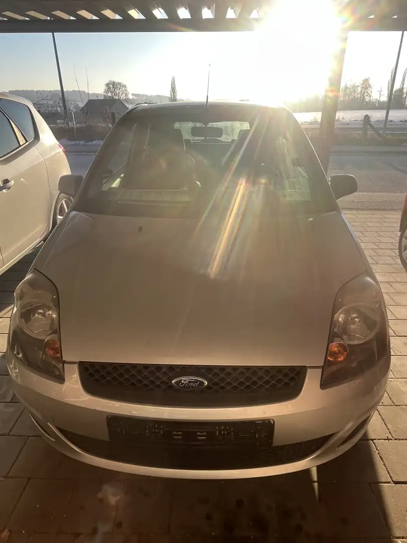 Ford Fiesta 1.3 Style - 2