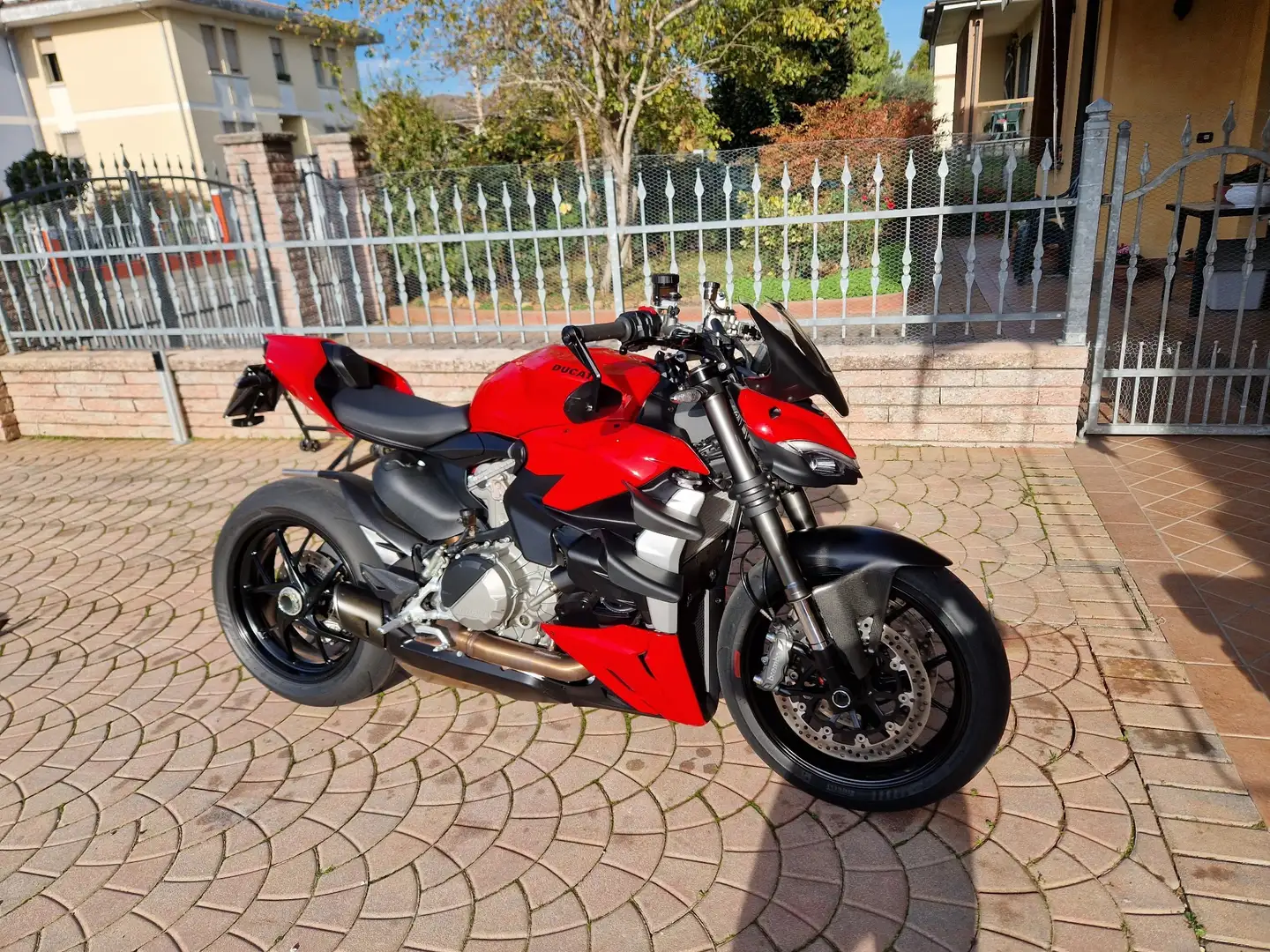 Ducati Streetfighter Rojo - 1
