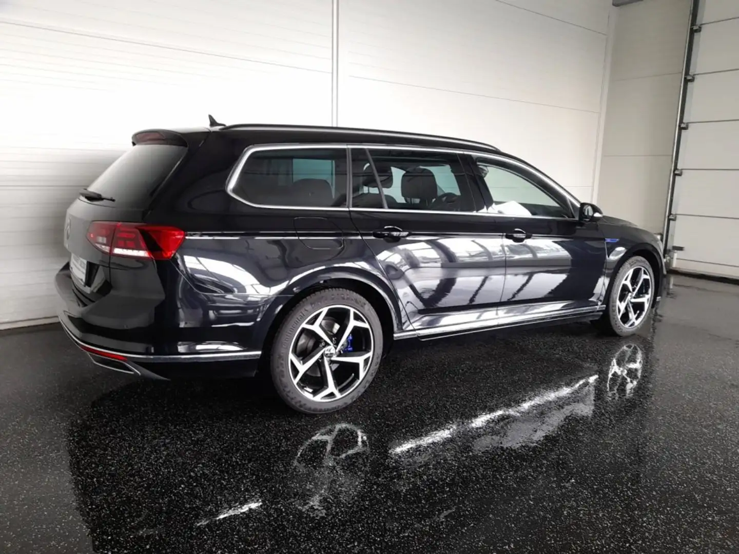 Volkswagen Passat Variant GTE PHEV DSG *18 ZOLL / LED / NAVI / AHV & KAMERA / ACC / SPORT MASSAGESITZ / KEYLESS* Schwarz - 2