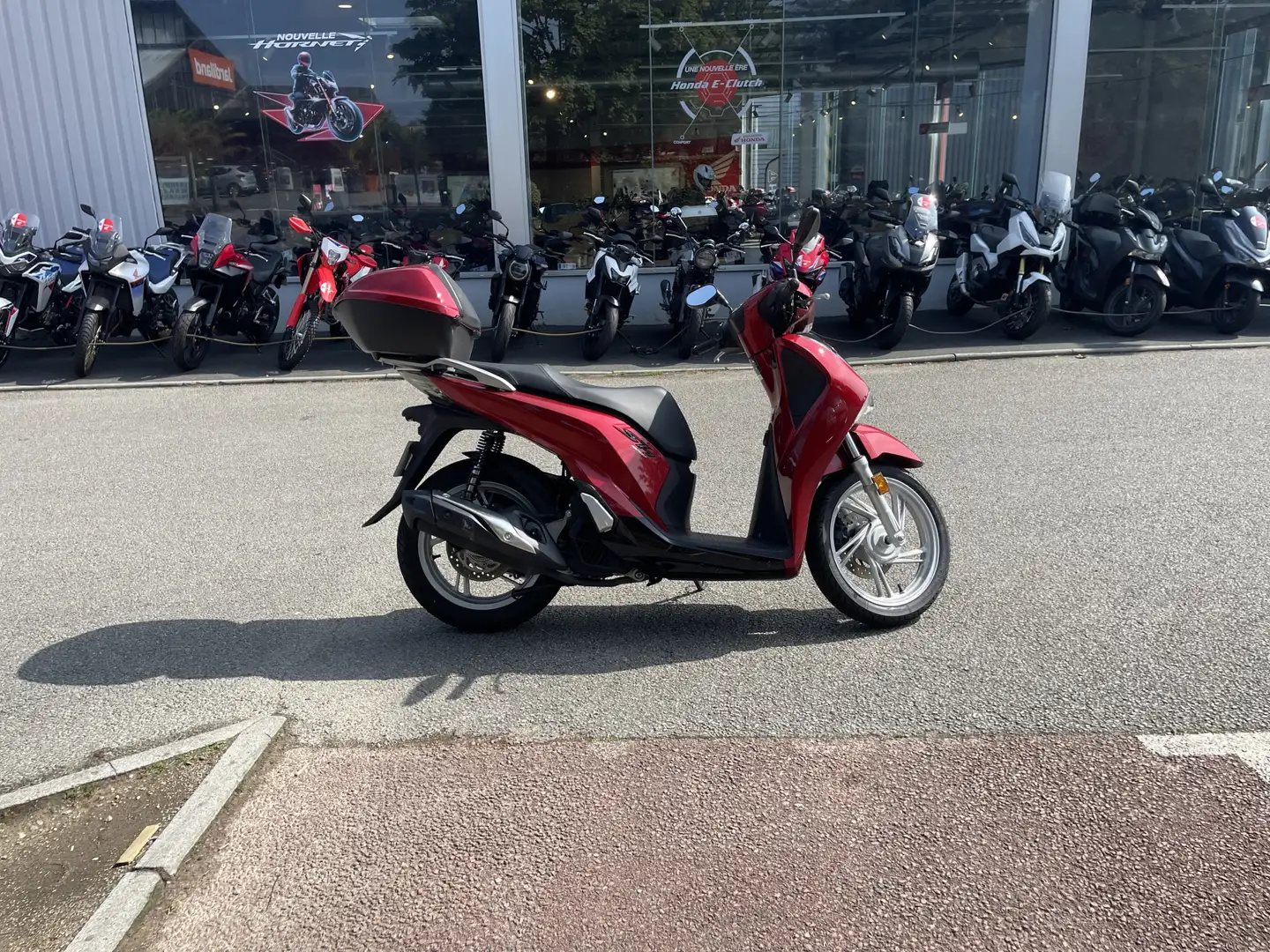 Honda SH 125 Rojo - 1