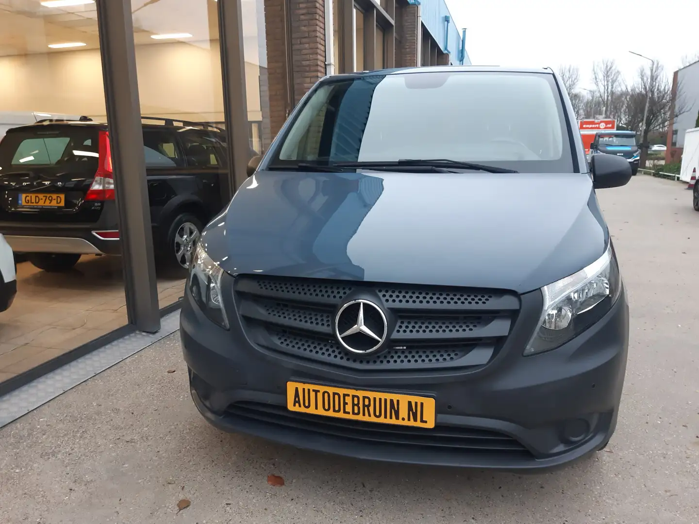 Mercedes-Benz Vito eVito Lang 41 kWh Airco Achteruitrijcamera PDC voo Grau - 2