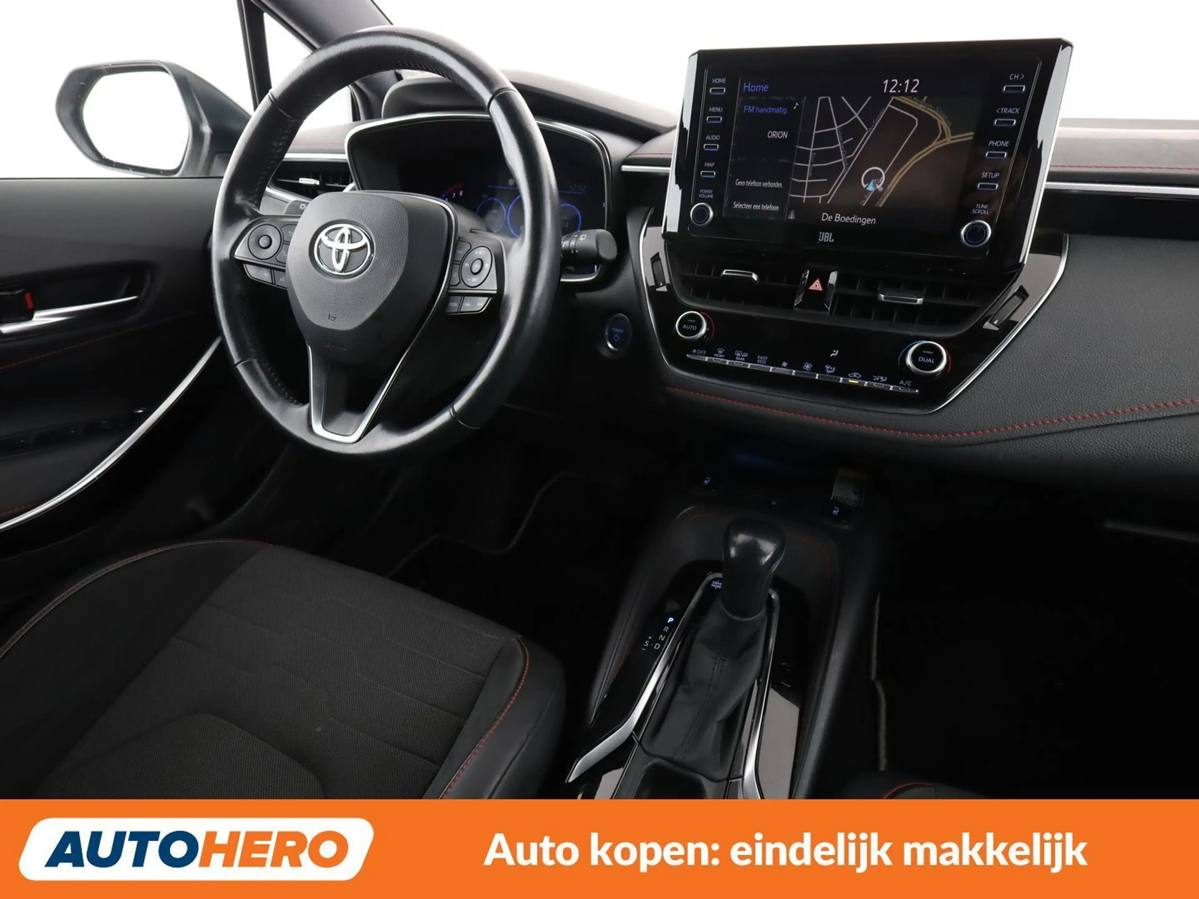 Toyota Corolla 2.0 Hybrid Lounge — photo 13