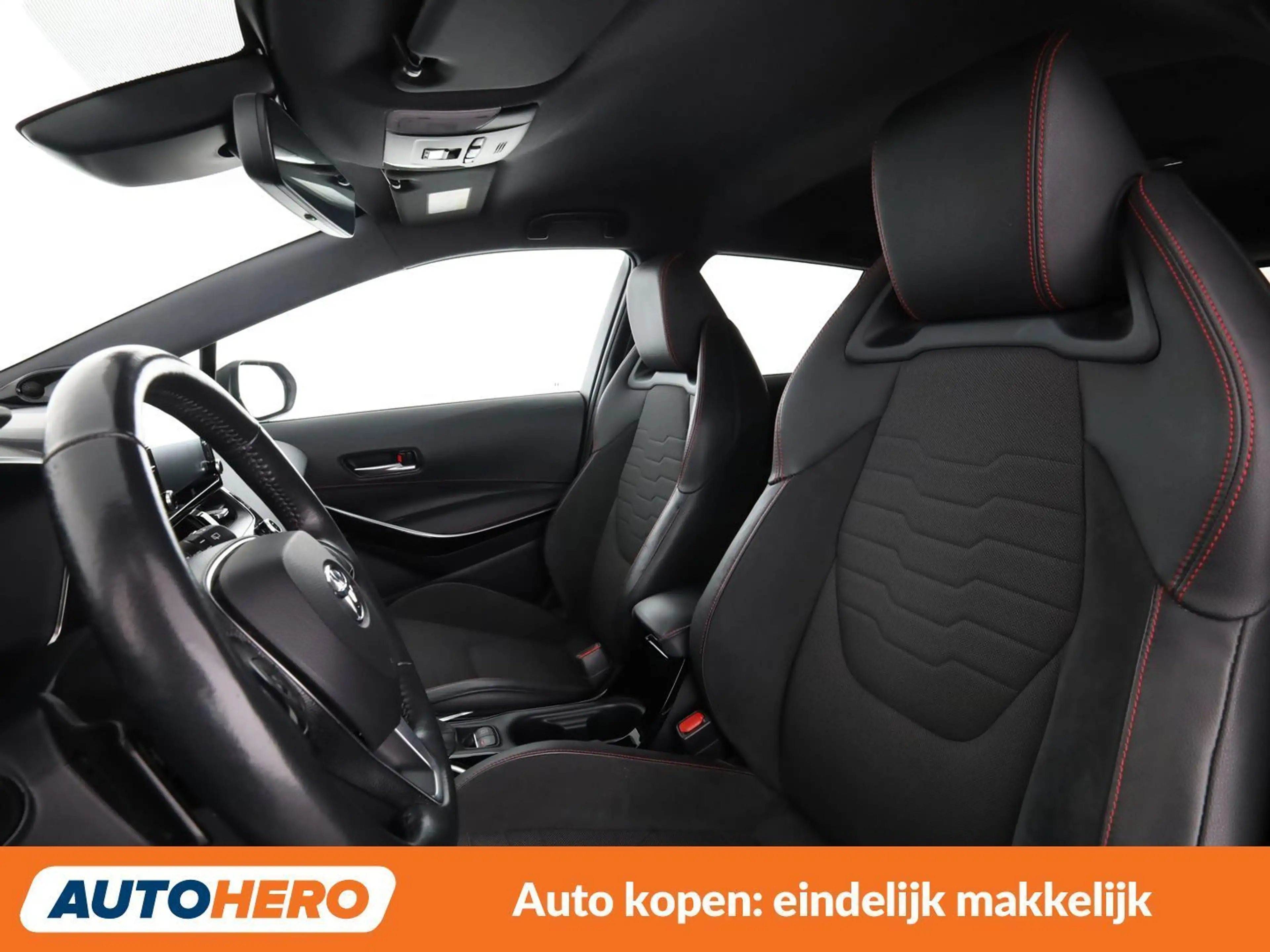 Toyota Corolla 2.0 Hybrid Lounge — photo 10