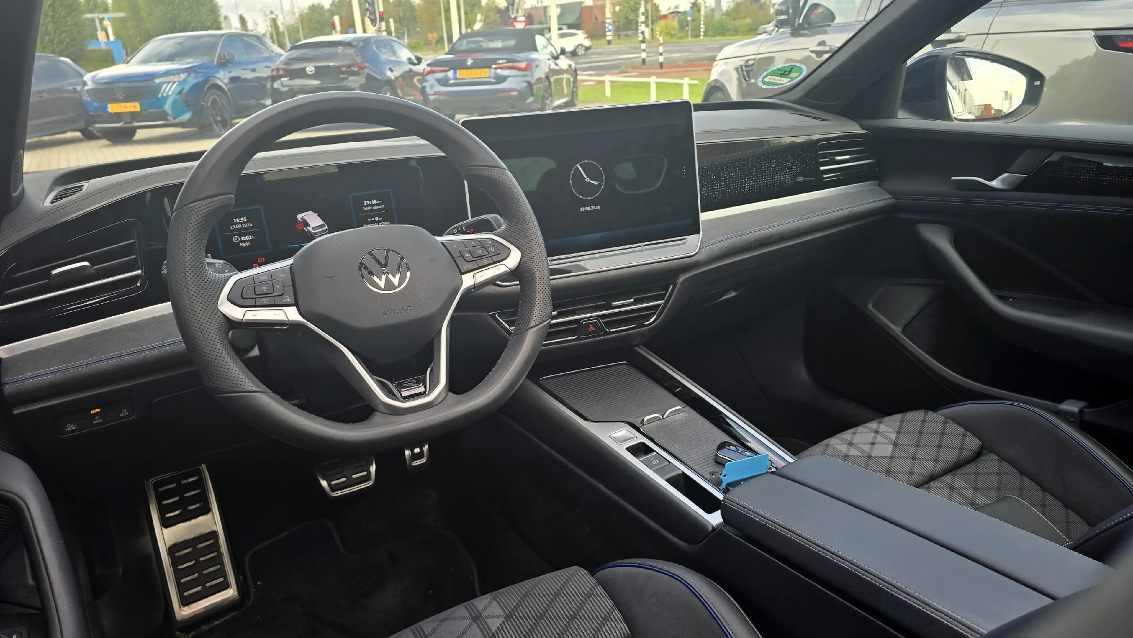 Volkswagen Passat Variant 1.5 eHybrid R-Line Edition |NAP|Pano|ACC|IQLight|M — photo 3