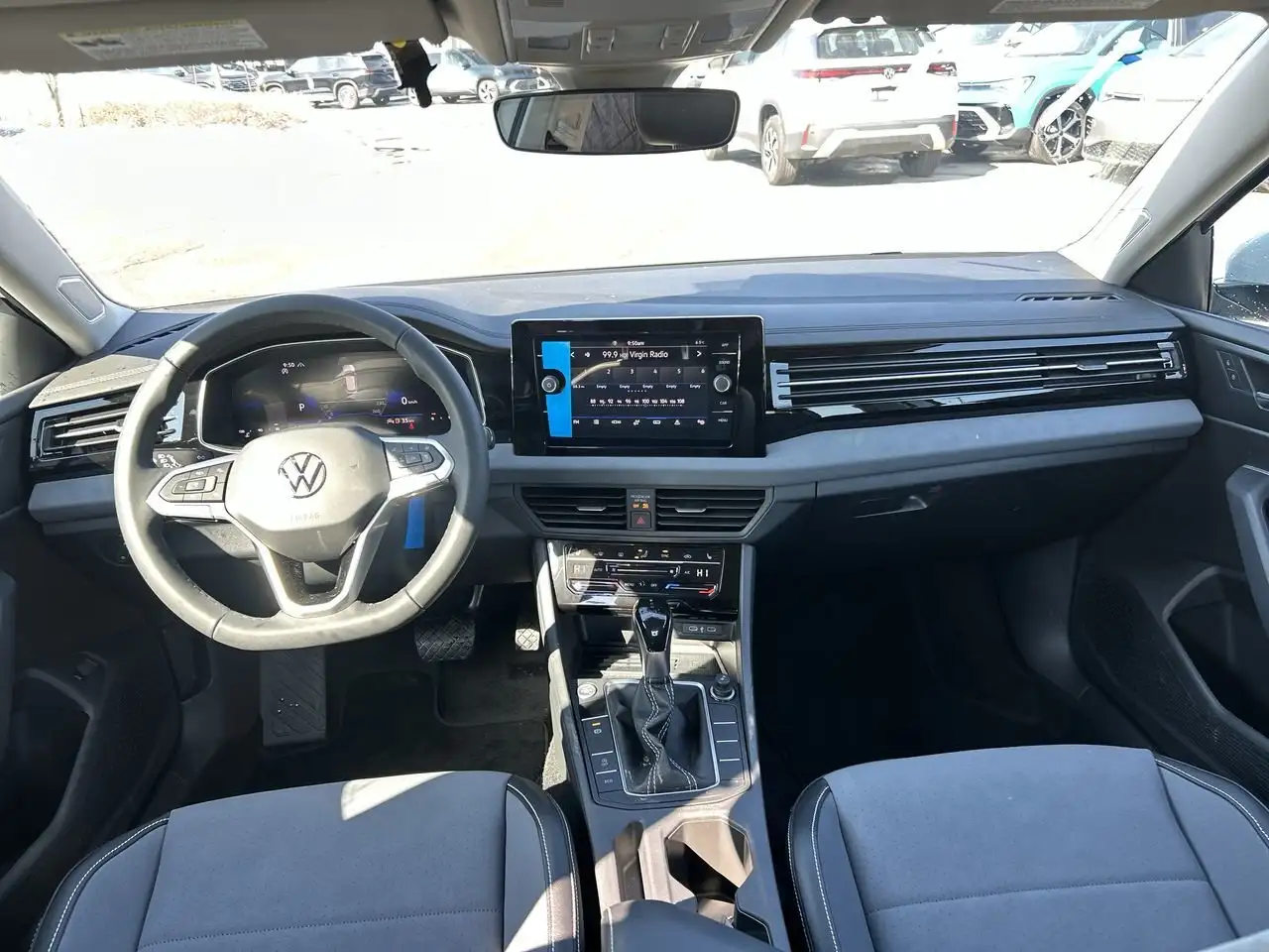 Volkswagen Jetta снимка Volkswagen Jetta