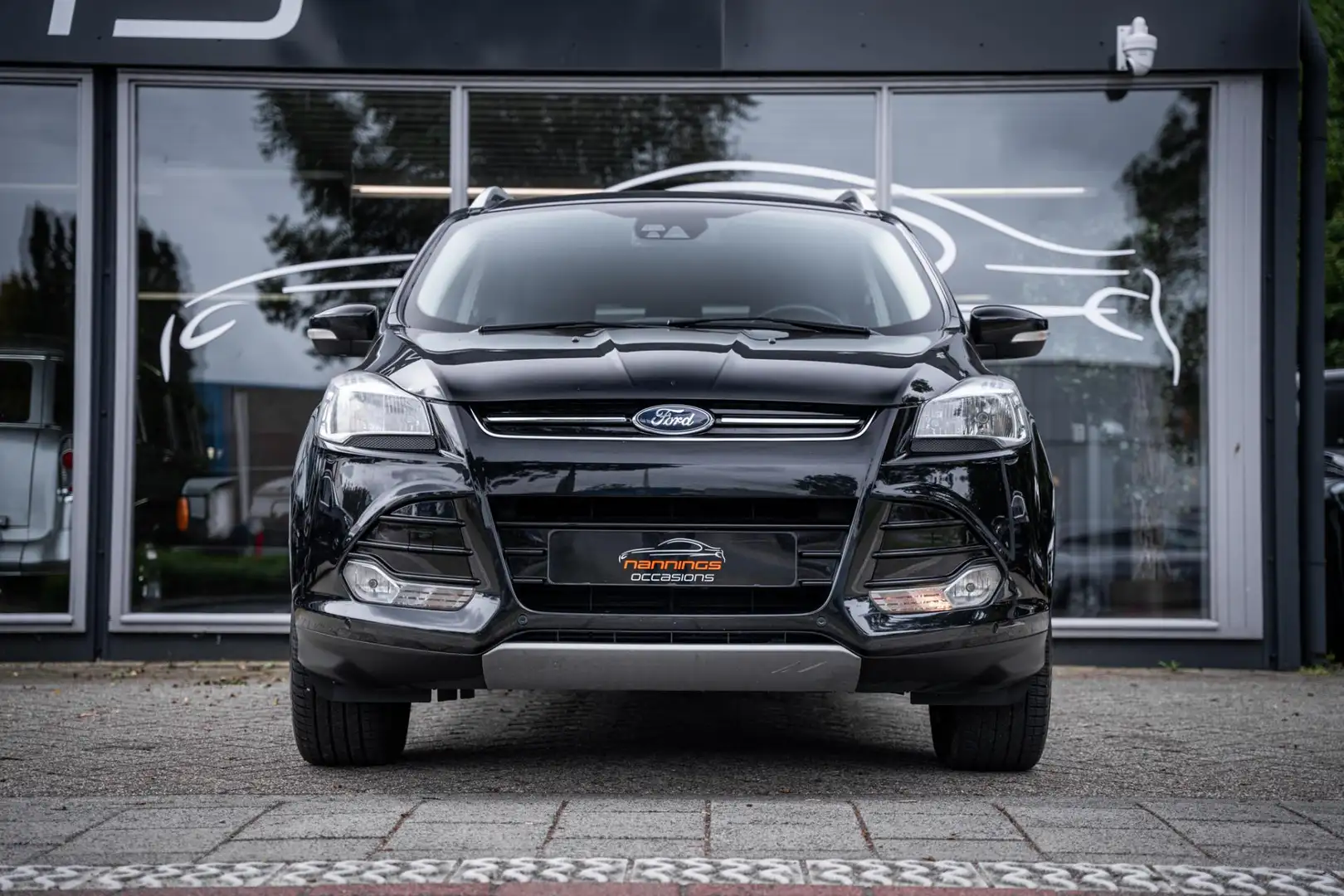 Ford Kuga 1.6 Titanium Plus 4WD|Trekhaak|Half leder|Navi|Aut Zwart - 2