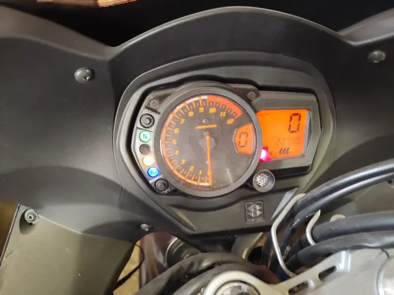 Suzuki GSX 1250 - foto 7