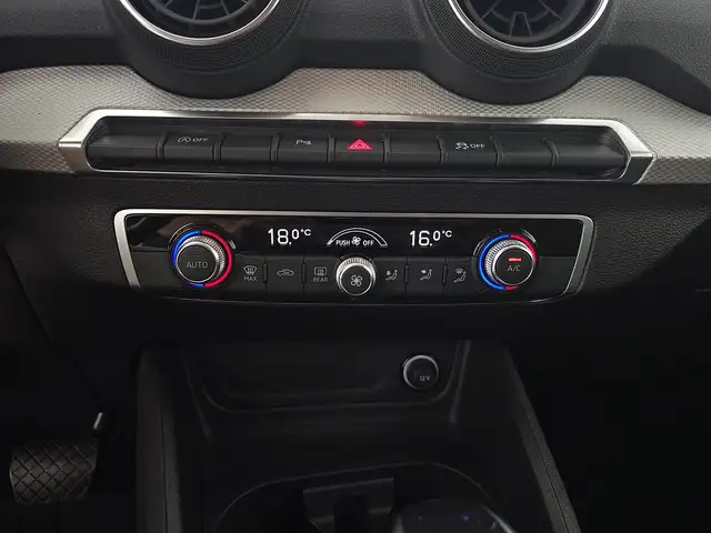 Audi Q2 view 14