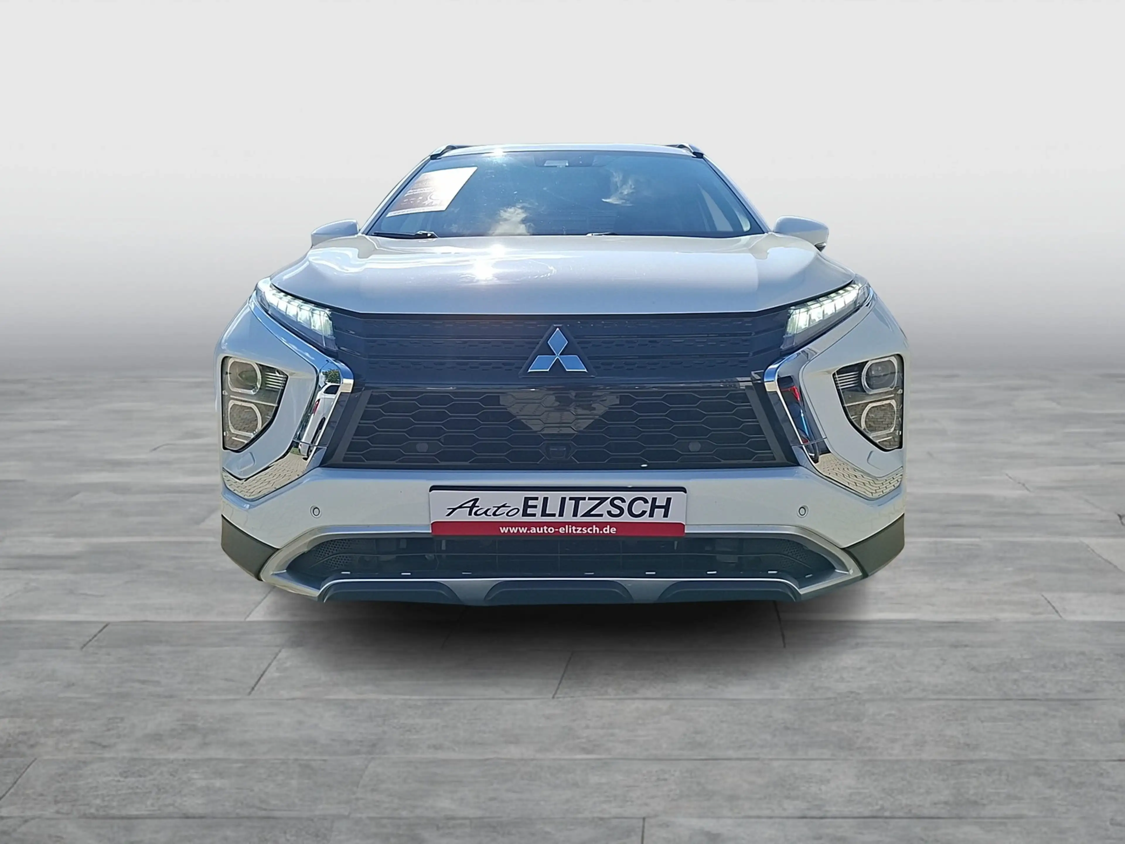 Mitsubishi Eclipse Cross 2.4 MIVED 4WD PHEV LED Navi RFK STH HuD — photo 8