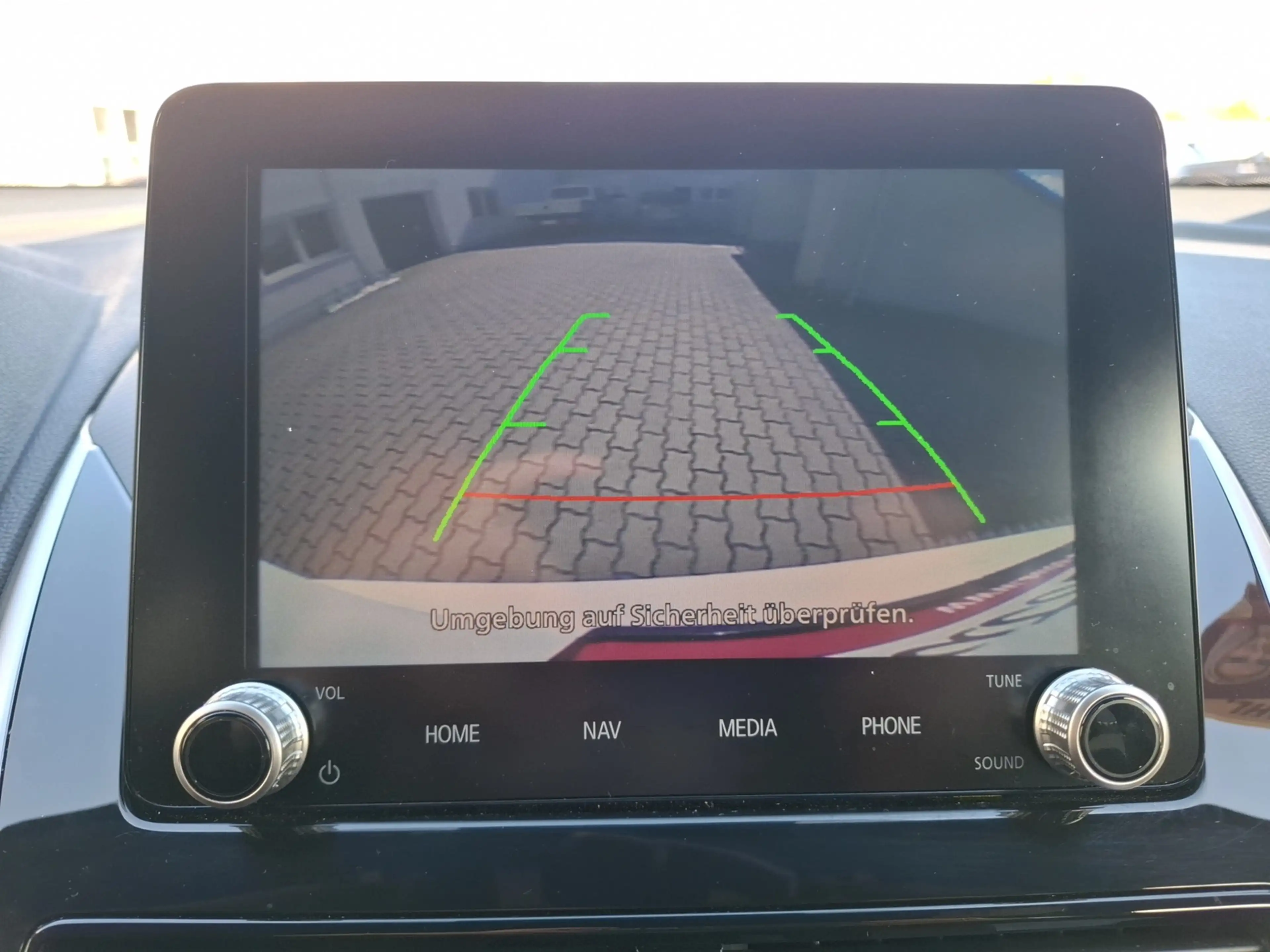 Mitsubishi Eclipse Cross 2.4 MIVED 4WD PHEV LED Navi RFK STH HuD — photo 14