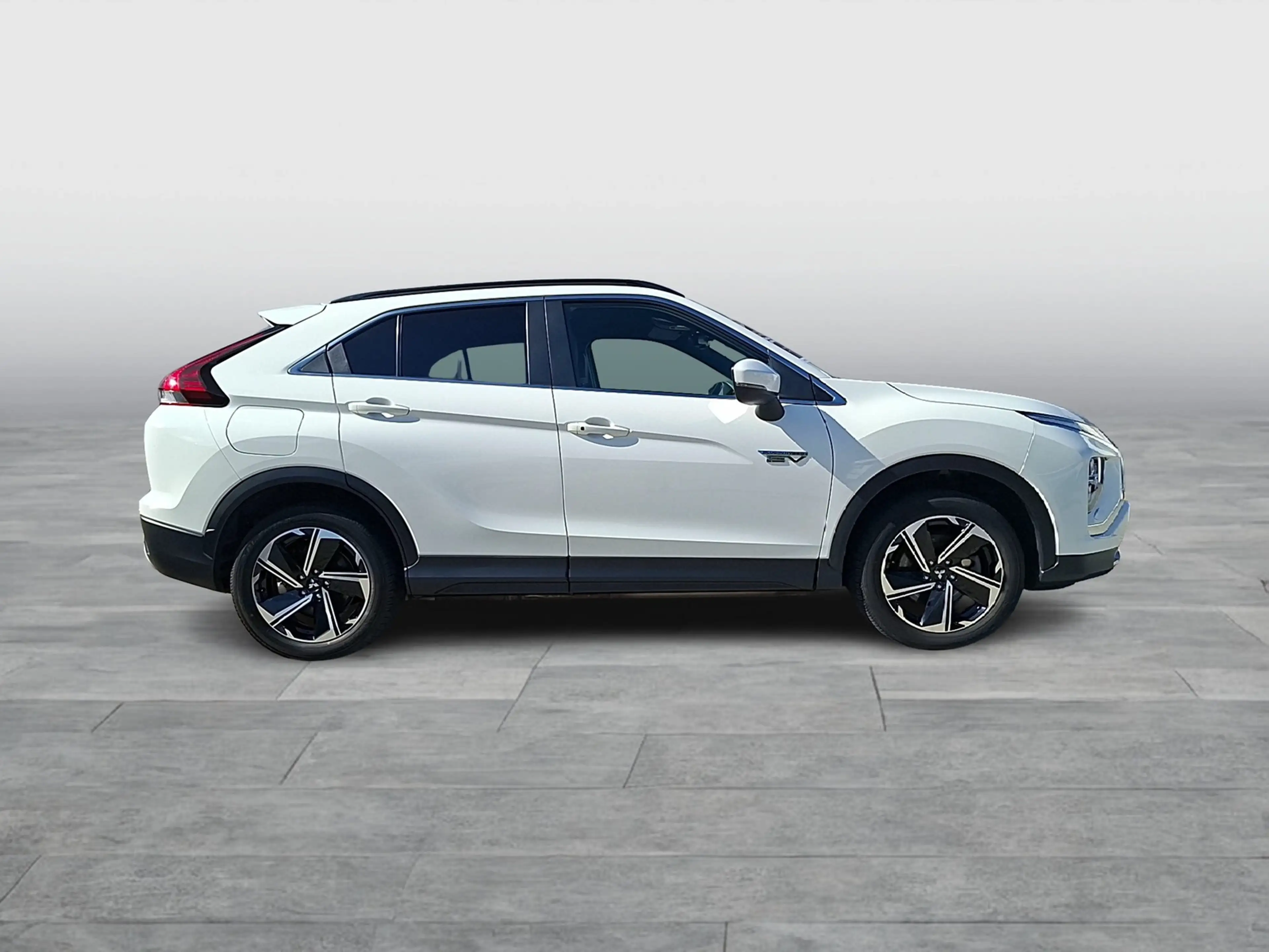 Mitsubishi Eclipse Cross 2.4 MIVED 4WD PHEV LED Navi RFK STH HuD — photo 6